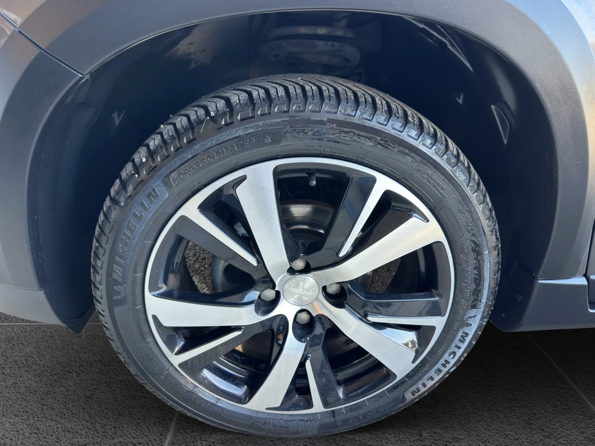 Peugeot 2008 1.5 100 Cv BlueHDI Allure 2019 — foto 21 di 21
