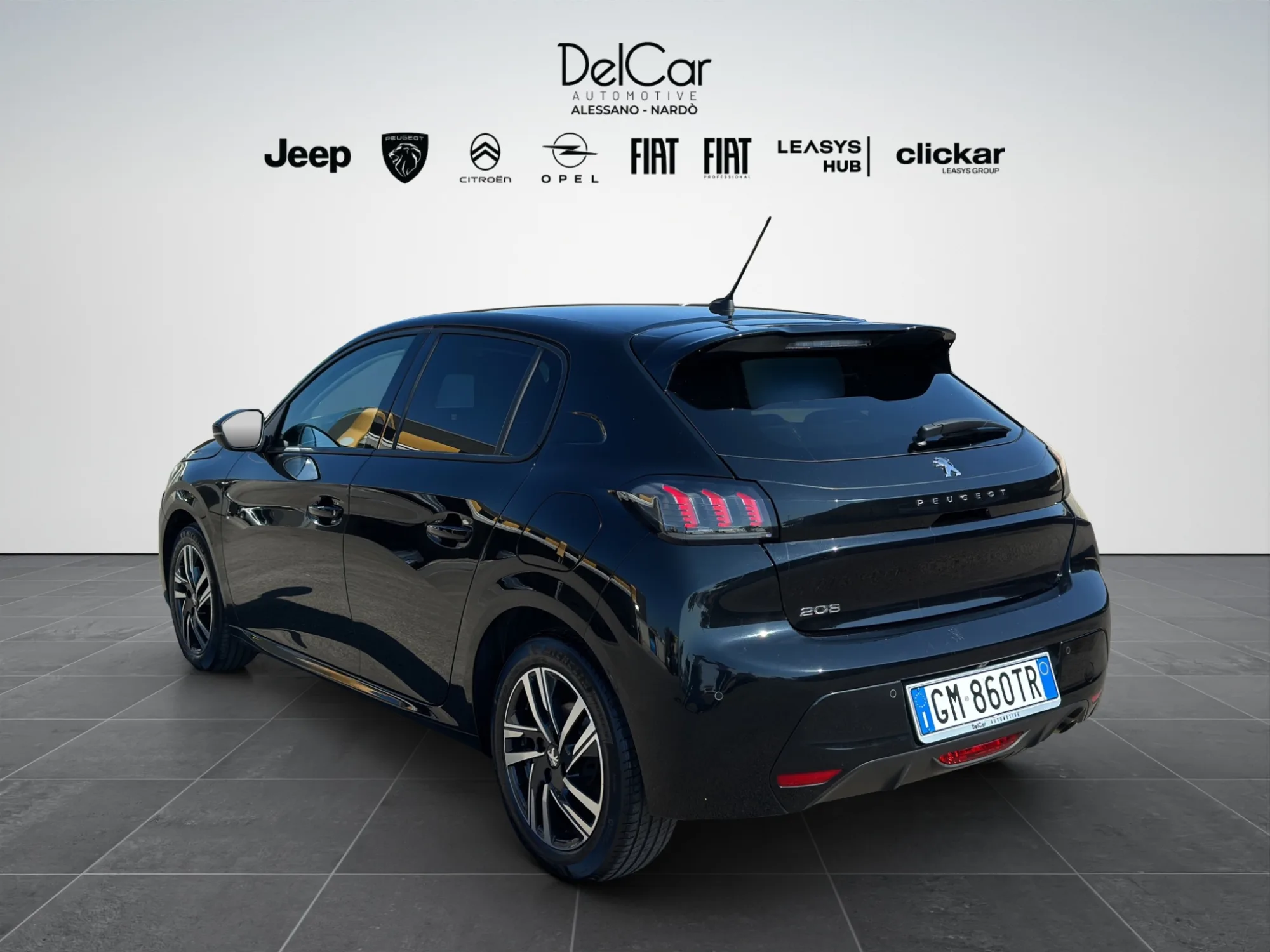 Peugeot 208 Peugeot 208 1.2 100 Cv. EAT8 Allure Pack 2023 — foto 4 di 22