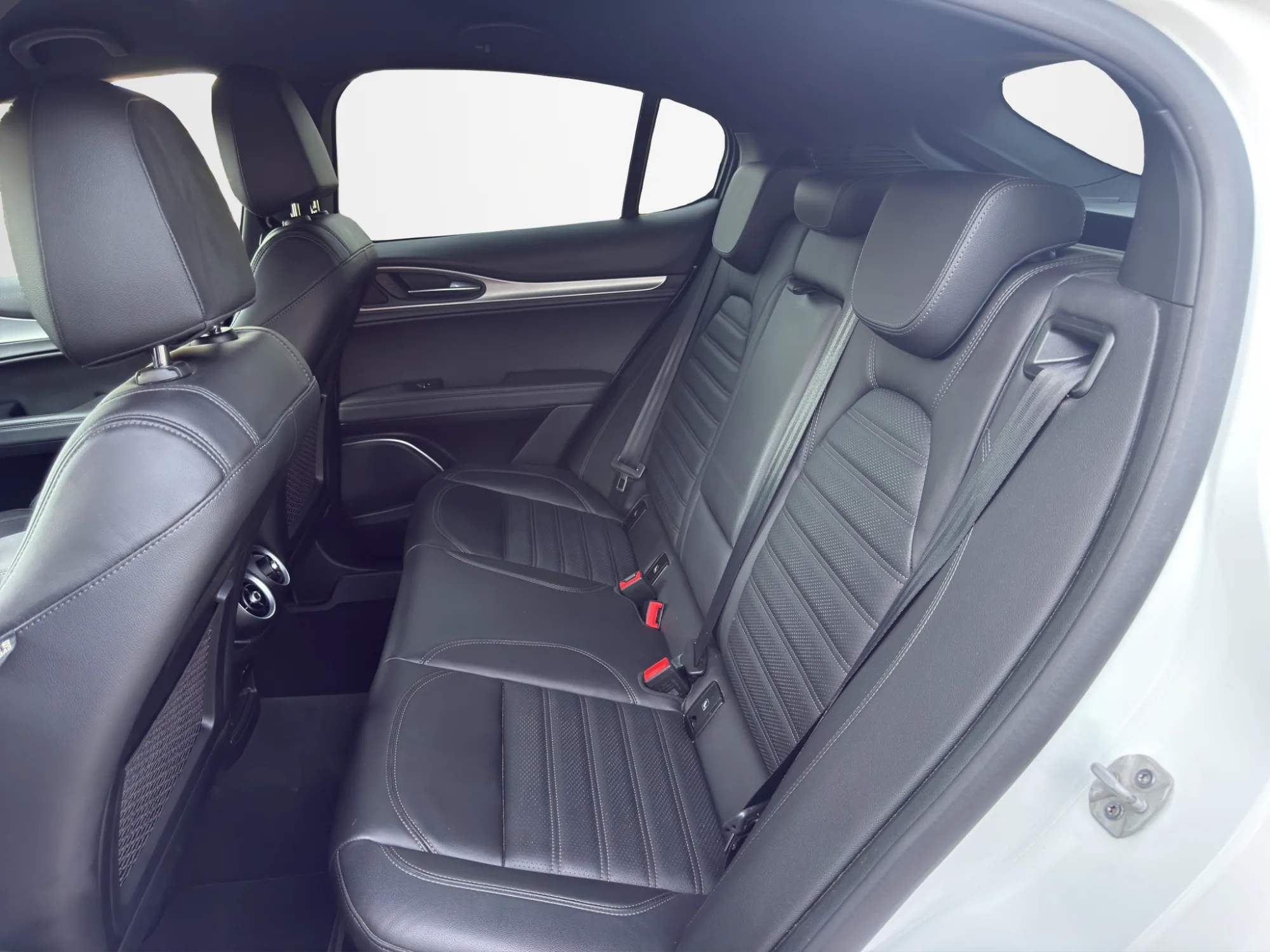 Alfa Romeo Stelvio 2.2 TD 210 Cv. Veloce AT8 Q4 2022 — foto 12 di 21
