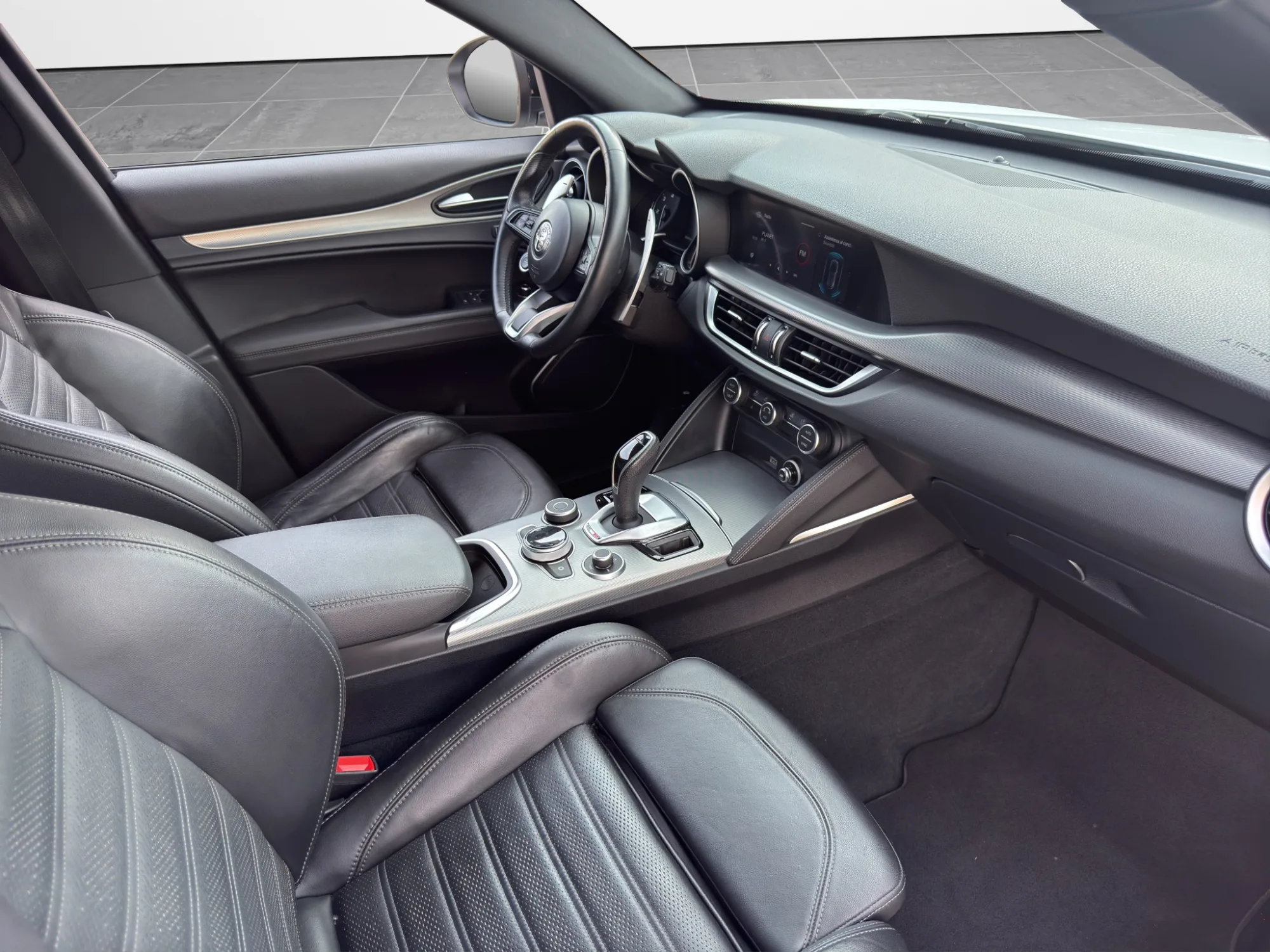 Alfa Romeo Stelvio 2.2 TD 210 Cv. Veloce AT8 Q4 2022 — foto 14 di 21