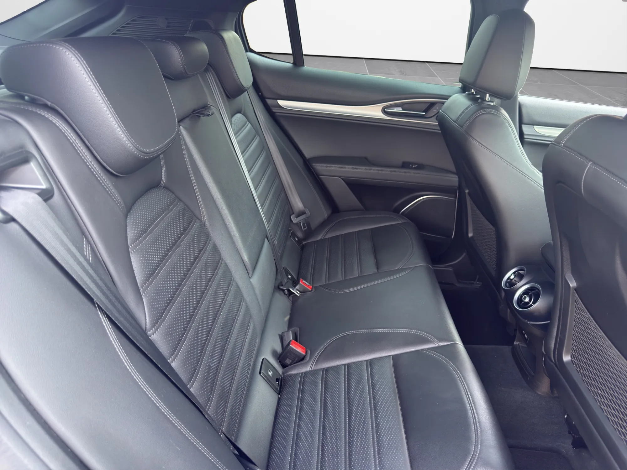 Alfa Romeo Stelvio 2.2 TD 210 Cv. Veloce AT8 Q4 2022 — foto 15 di 21