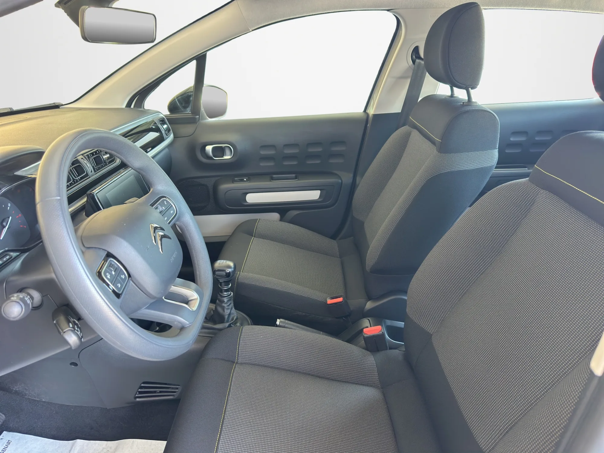 Citroën C3 1.5 BlueHDI 100 Cv. Plus 2024 — foto 9 di 20
