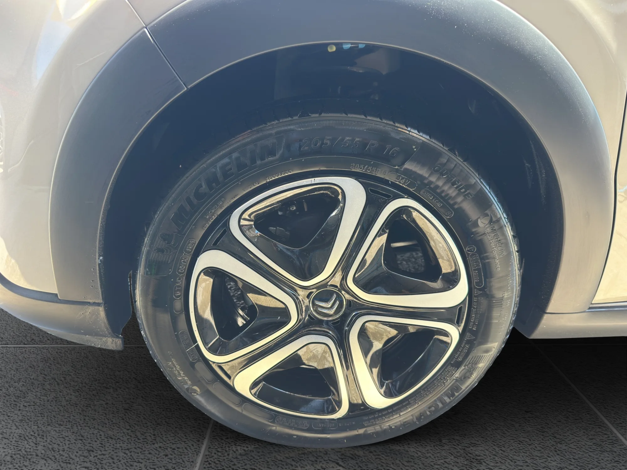 Citroën C3 1.5 BlueHDI 100 Cv. Plus 2024 — foto 20 di 20