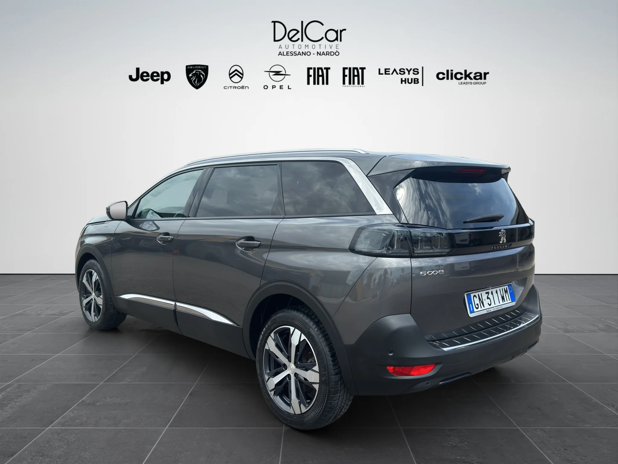 Peugeot 5008 1.5 BLUEHDI EAT8 2023 — foto 4 di 21