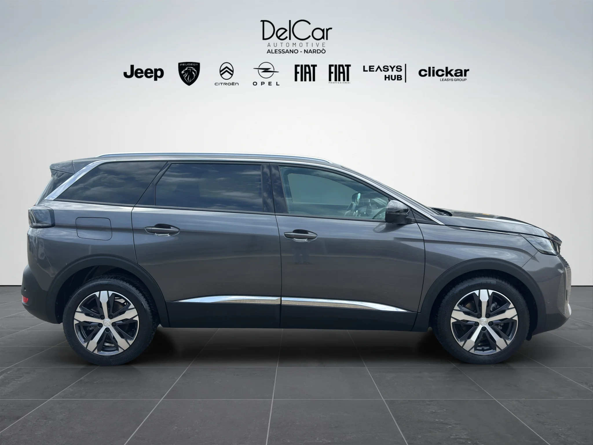 Peugeot 5008 1.5 BLUEHDI EAT8 2023 — foto 7 di 21