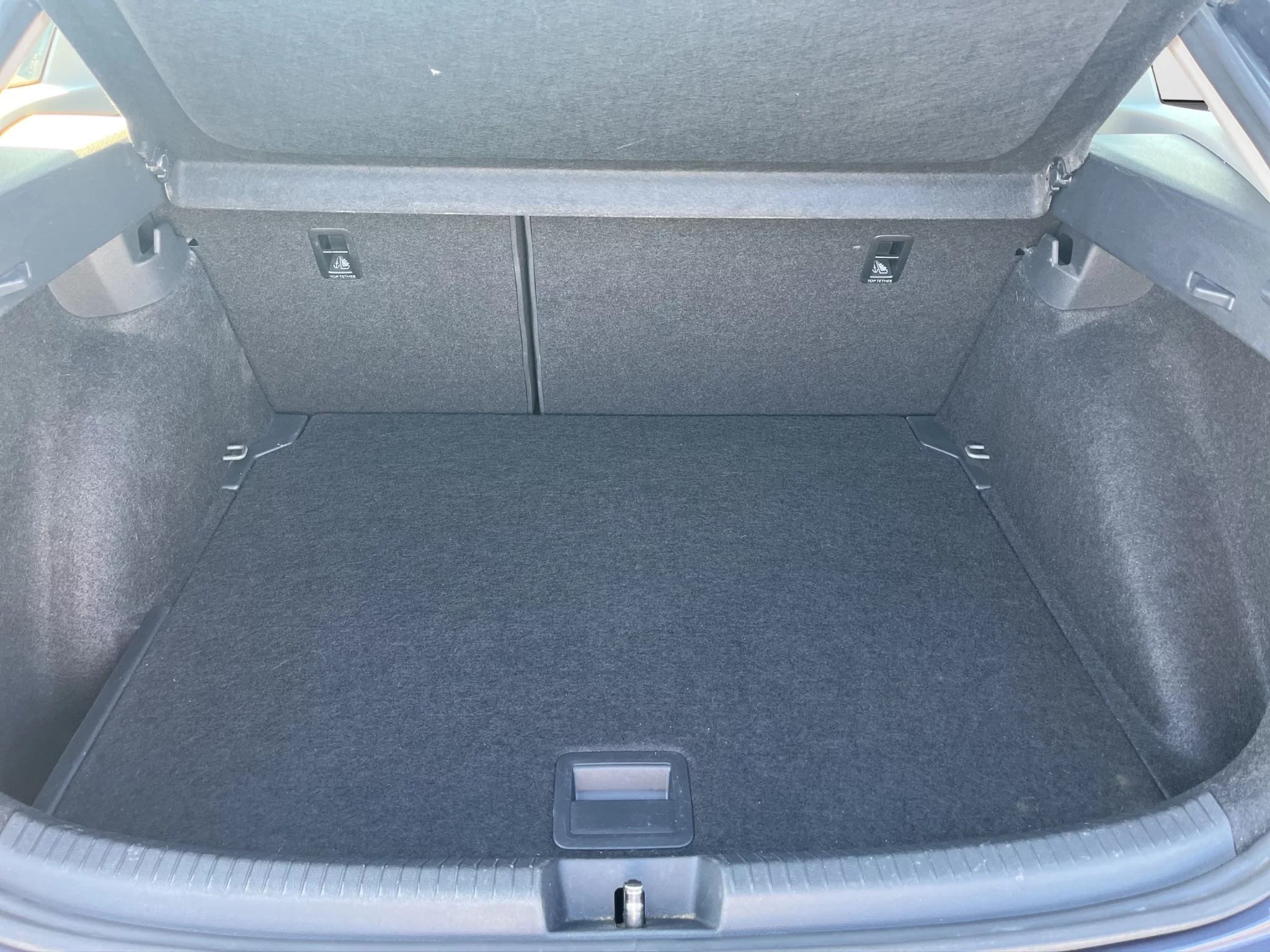 Volkswagen Taigo 1.0 TSI DSG LIFE 2022 — foto 19 di 21
