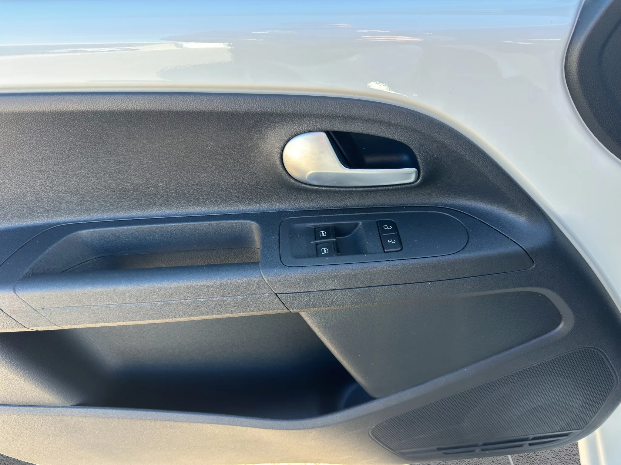 Volkswagen UP! MOVE 1.0 2022 — foto 11 di 21