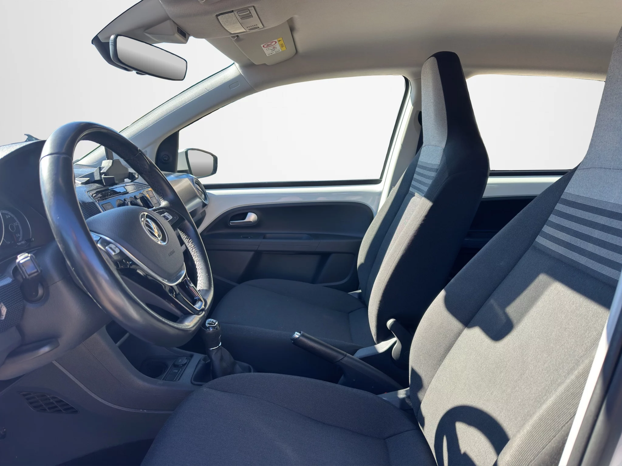Volkswagen UP! MOVE 1.0 2022 — foto 8 di 21