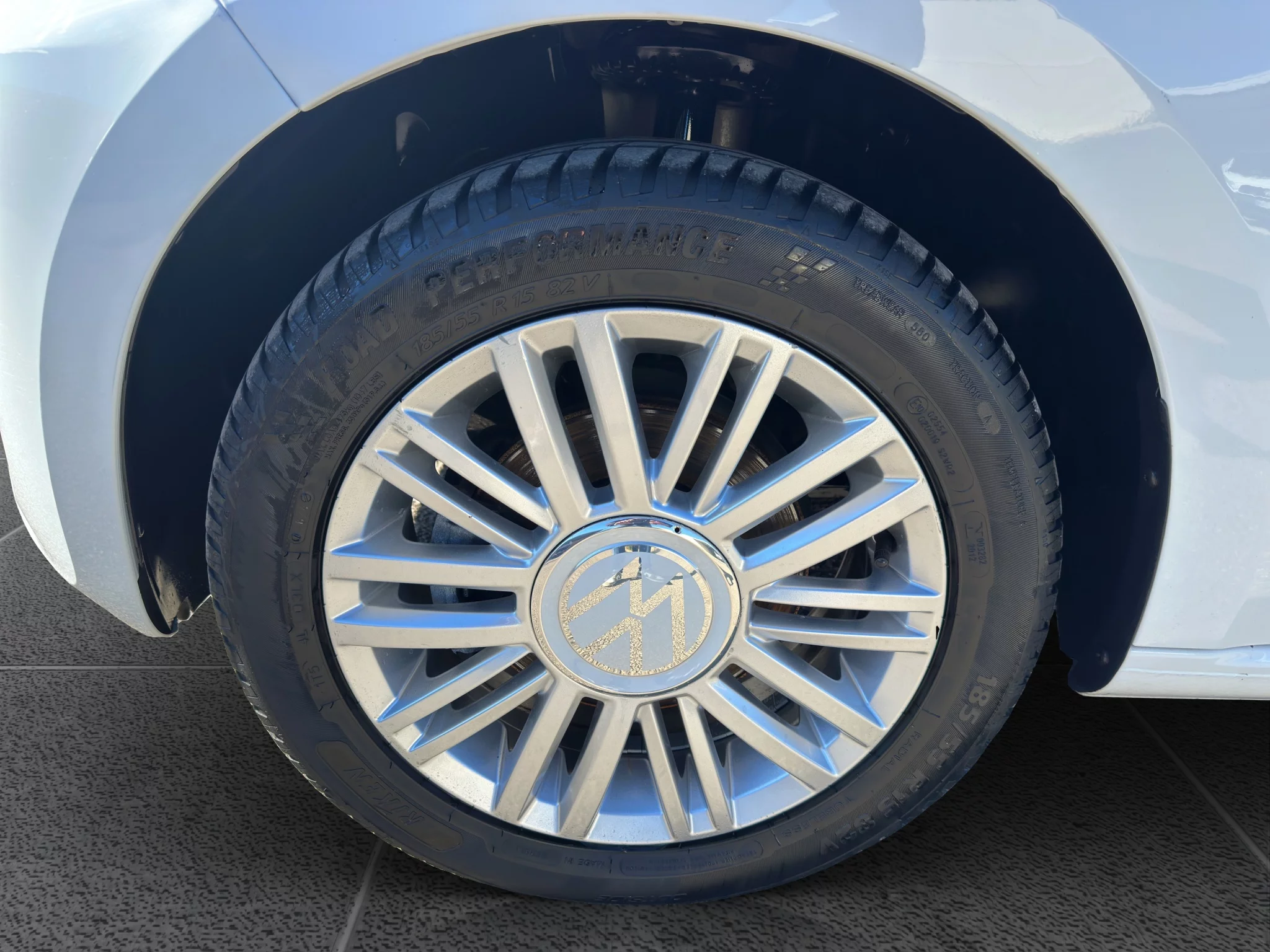 Volkswagen UP! MOVE 1.0 2022 — foto 20 di 21