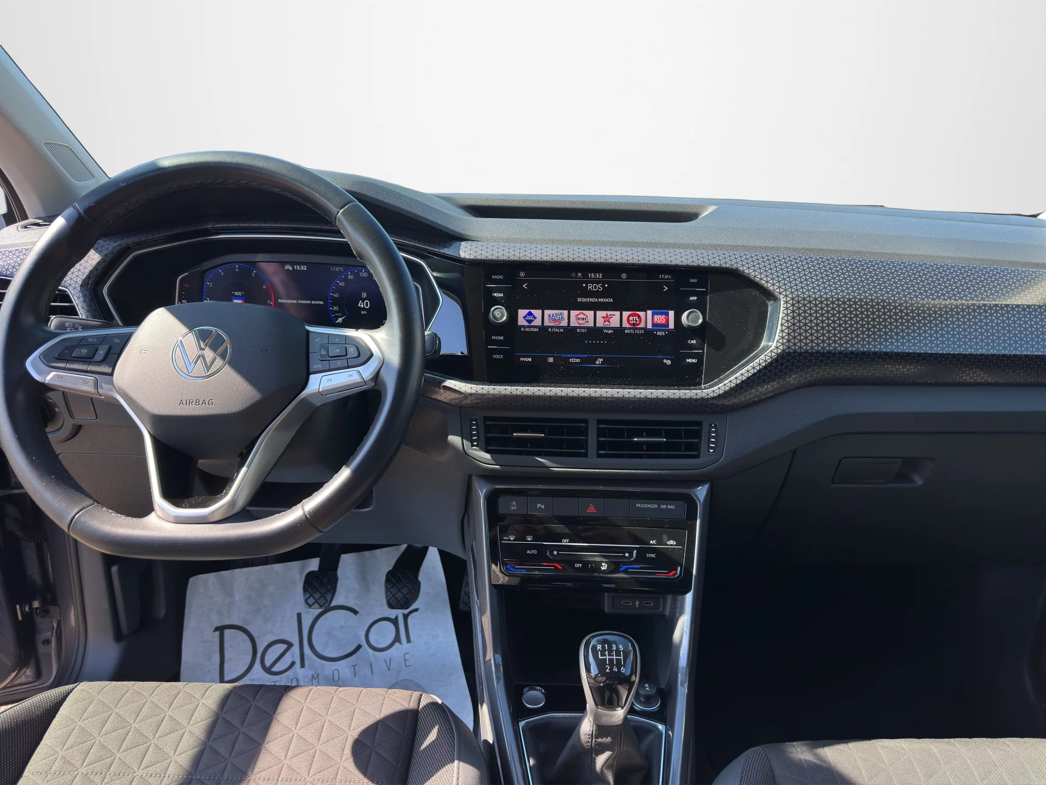 Volkswagen T-Cross 1.0 ADVANCED 2022 — foto 14 di 21