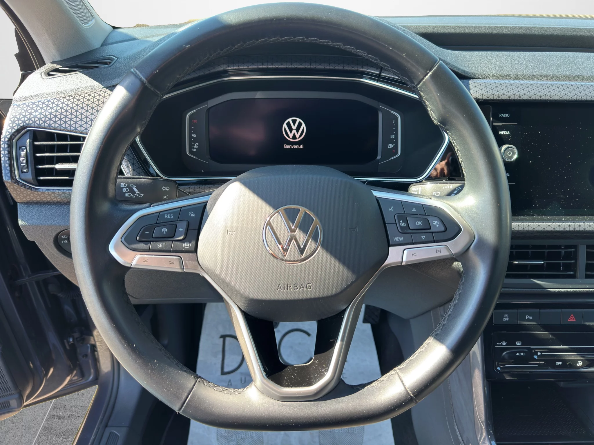 Volkswagen T-Cross 1.0 ADVANCED 2022 — foto 10 di 21