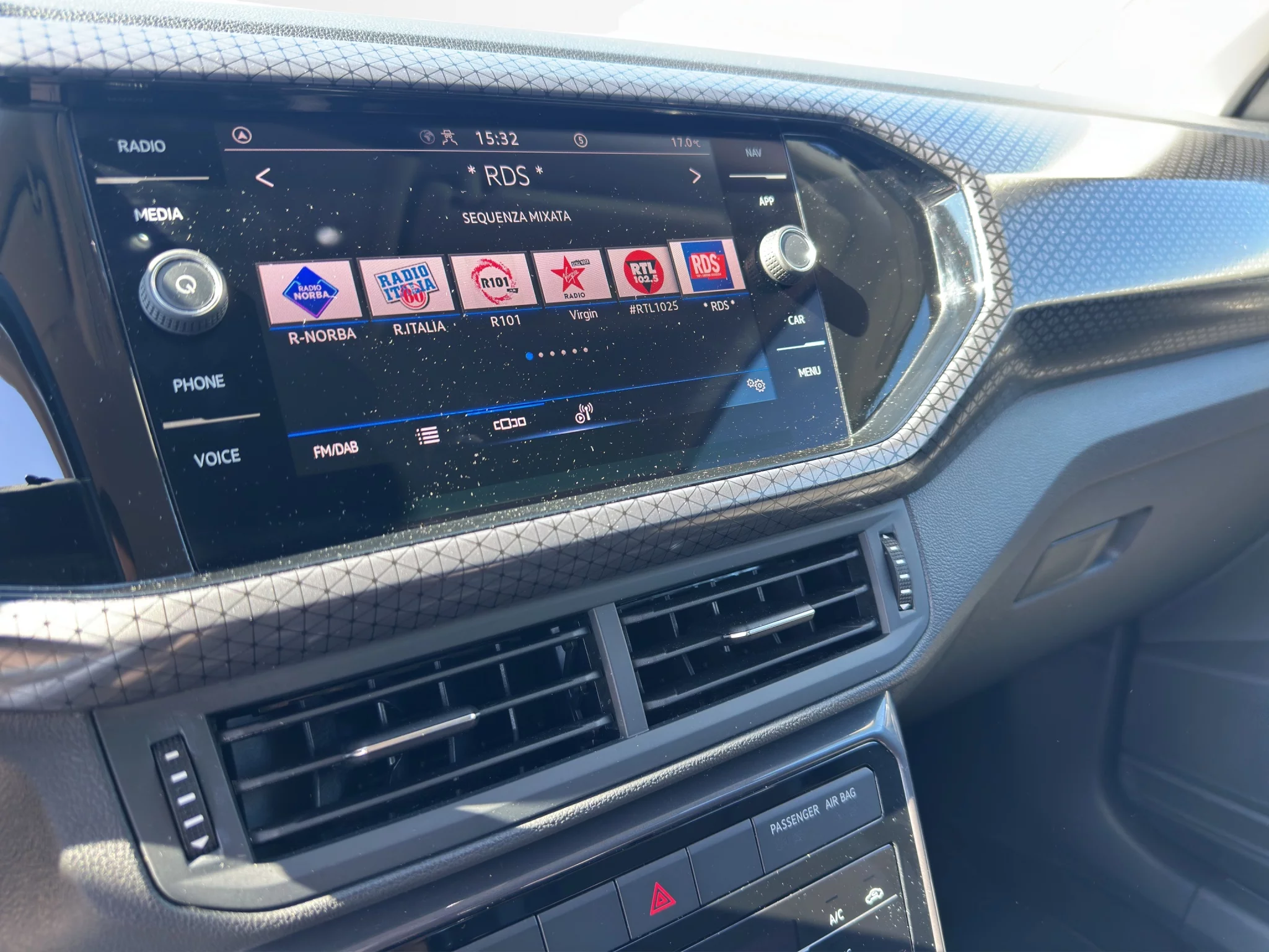 Volkswagen T-Cross 1.0 ADVANCED 2022 — foto 17 di 21