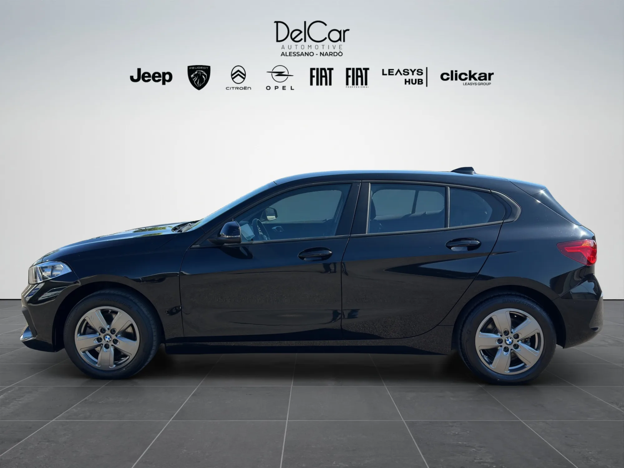 BMW Serie 1 118d 2.0 150 Cv. Business Advantage 2023 — foto 3 di 19