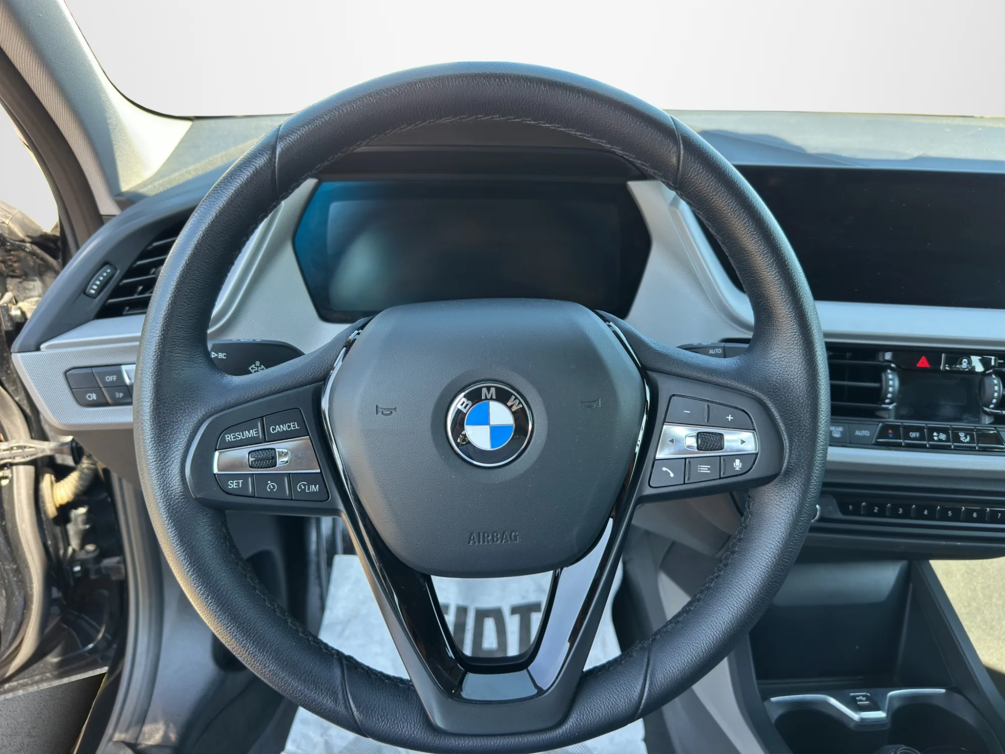 BMW Serie 1 118d 2.0 150 Cv. Business Advantage 2023 — foto 10 di 19