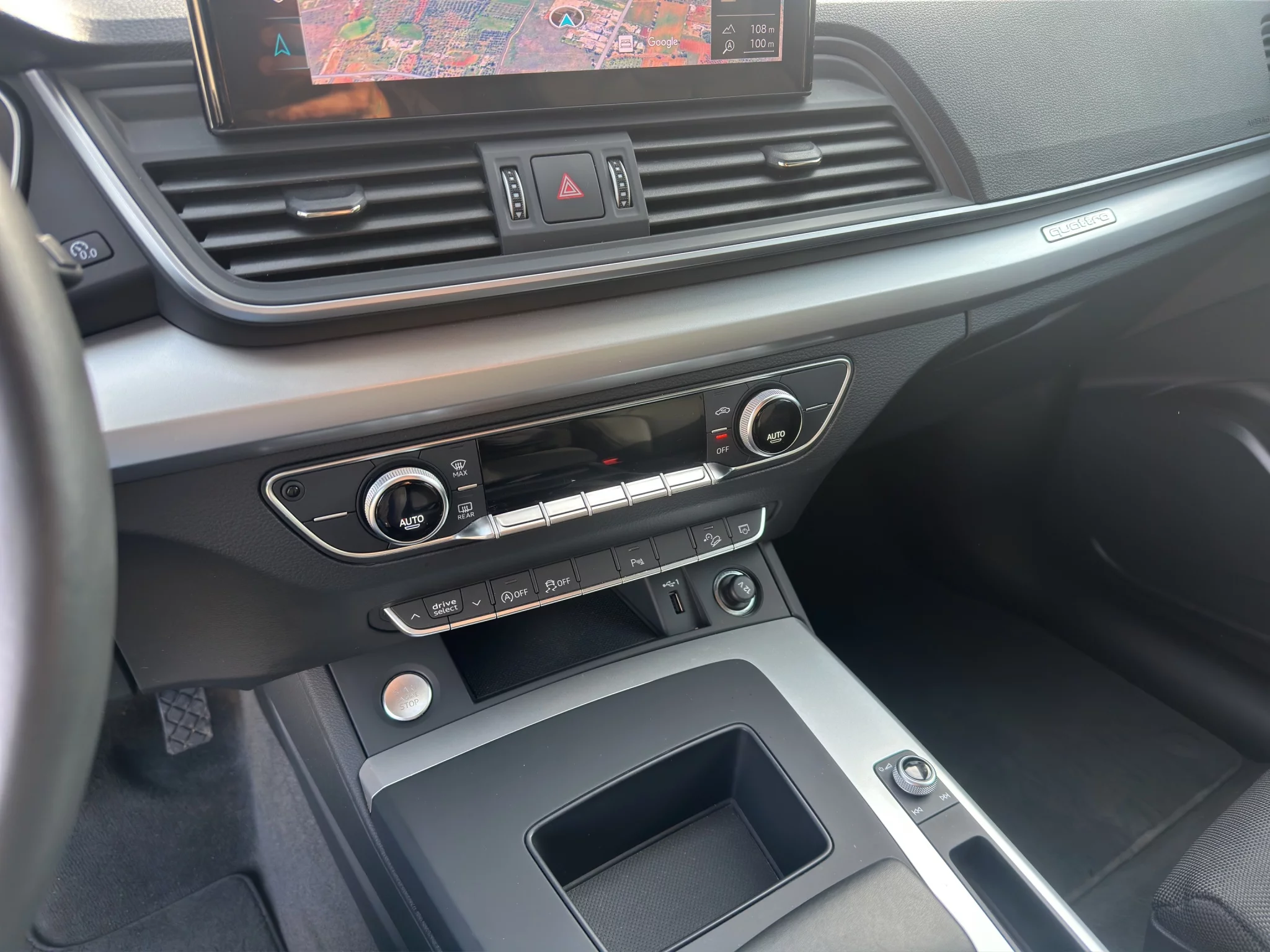 Audi Q5 40 2.0 TDI MHEV QUATTRO S LINE S-TRONIC 2024 — foto 16 di 23