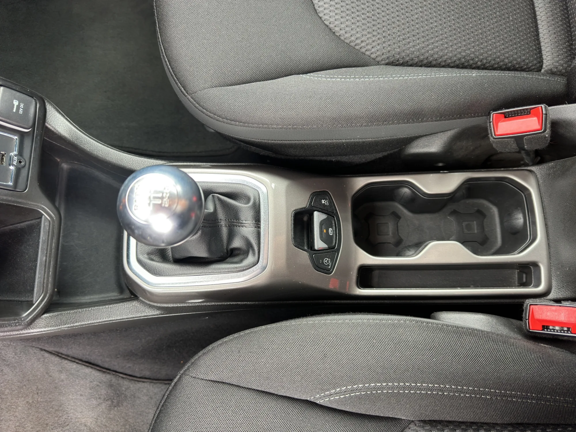 Jeep Renegade 1.6 MJT LIMITED 2021 — foto 15 di 18