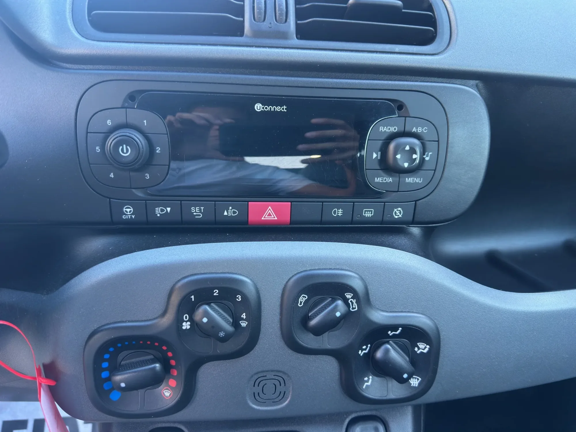 Fiat Panda 1.0 HYBRID CITY LIFE 2021 — foto 15 di 19