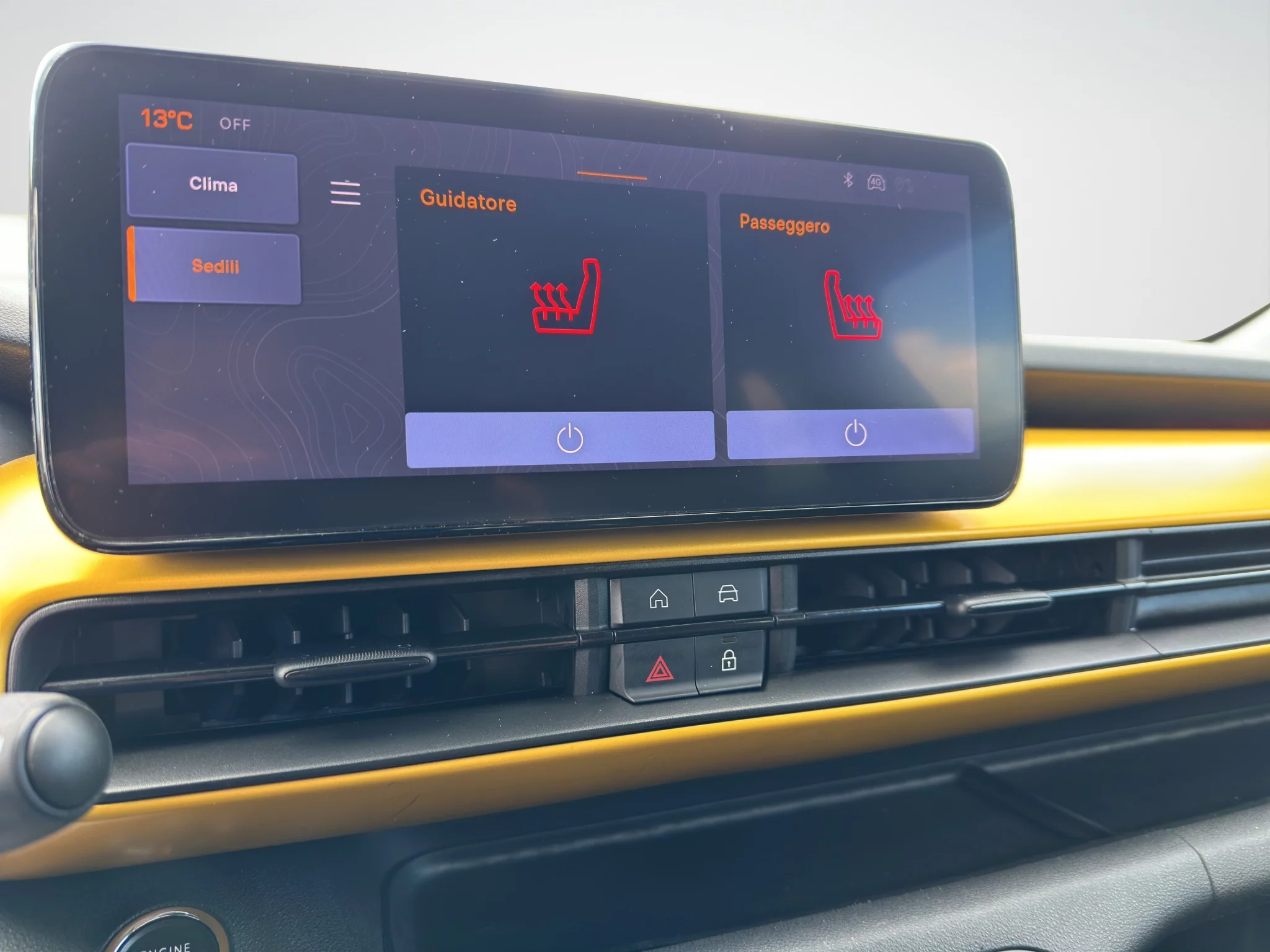 Jeep Avenger 1.2 TURBO SUMMIT 2023 — foto 16 di 23