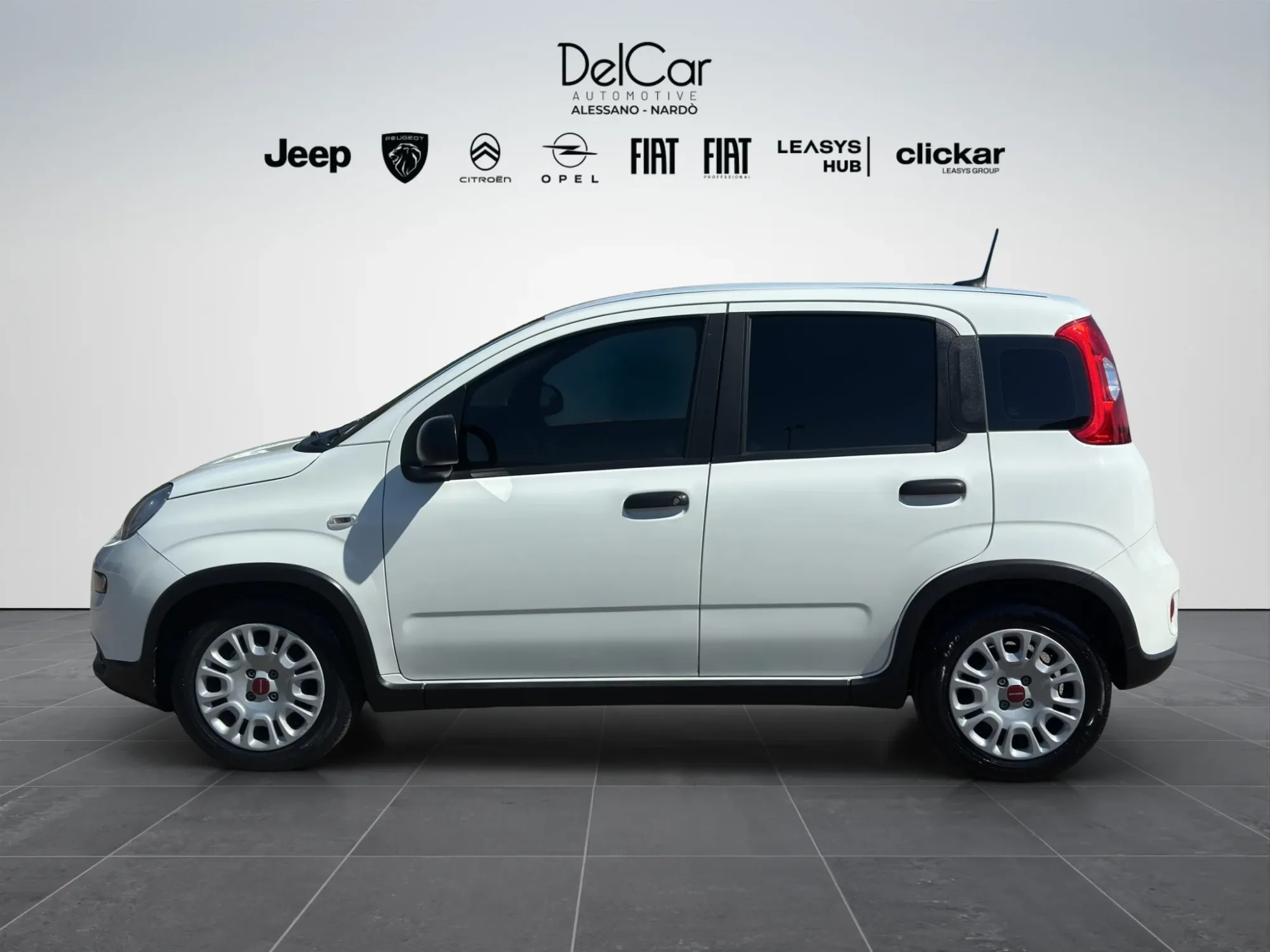 Fiat Panda 1.0 HYBRID 2024 — foto 3 di 18