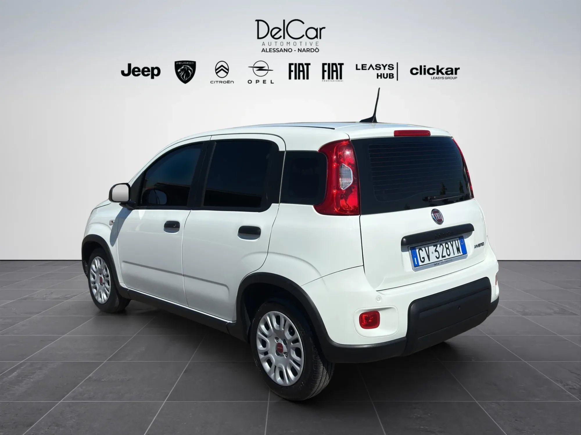 Fiat Panda 1.0 HYBRID 2024 — foto 4 di 18