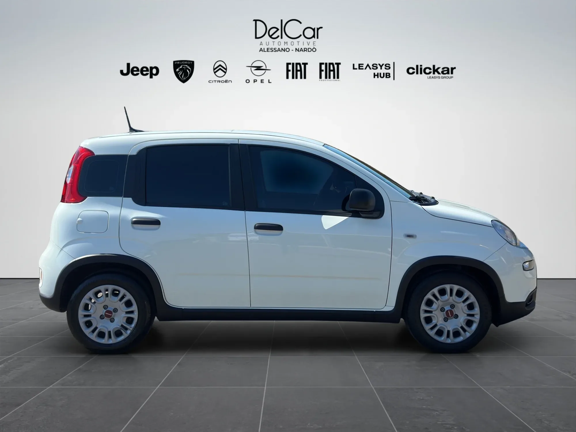 Fiat Panda 1.0 HYBRID 2024 — foto 7 di 18