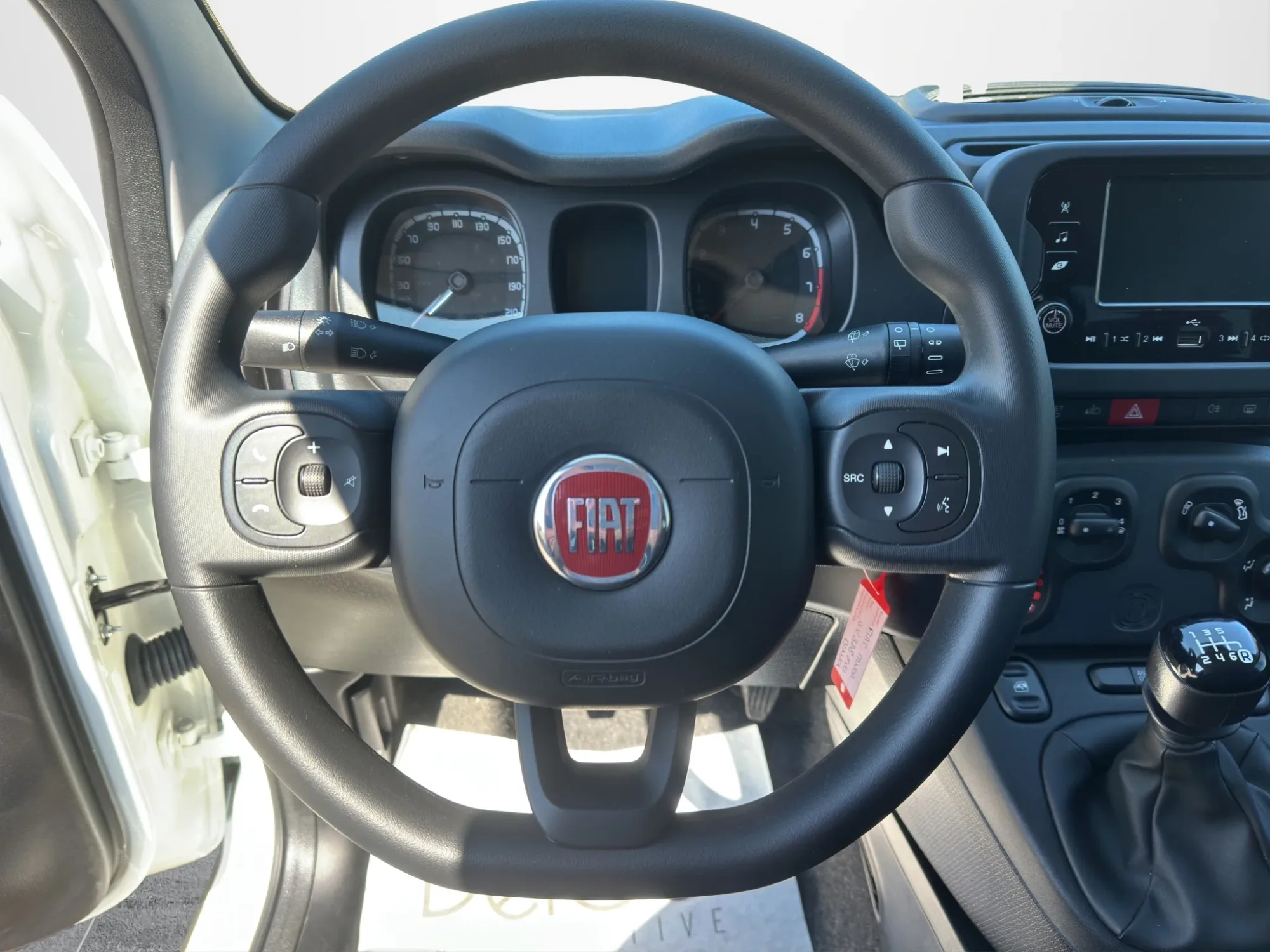 Fiat Panda 1.0 HYBRID 2024 — foto 10 di 18