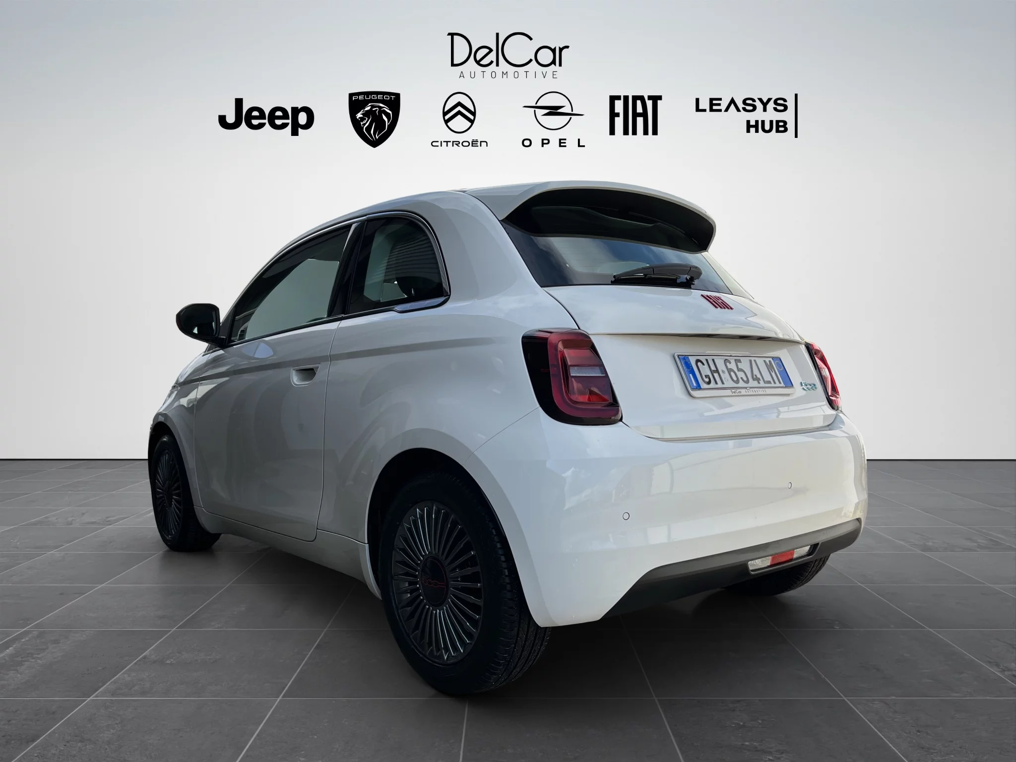 Fiat 500e 100% Elettrica RED 2021 — foto 4 di 19