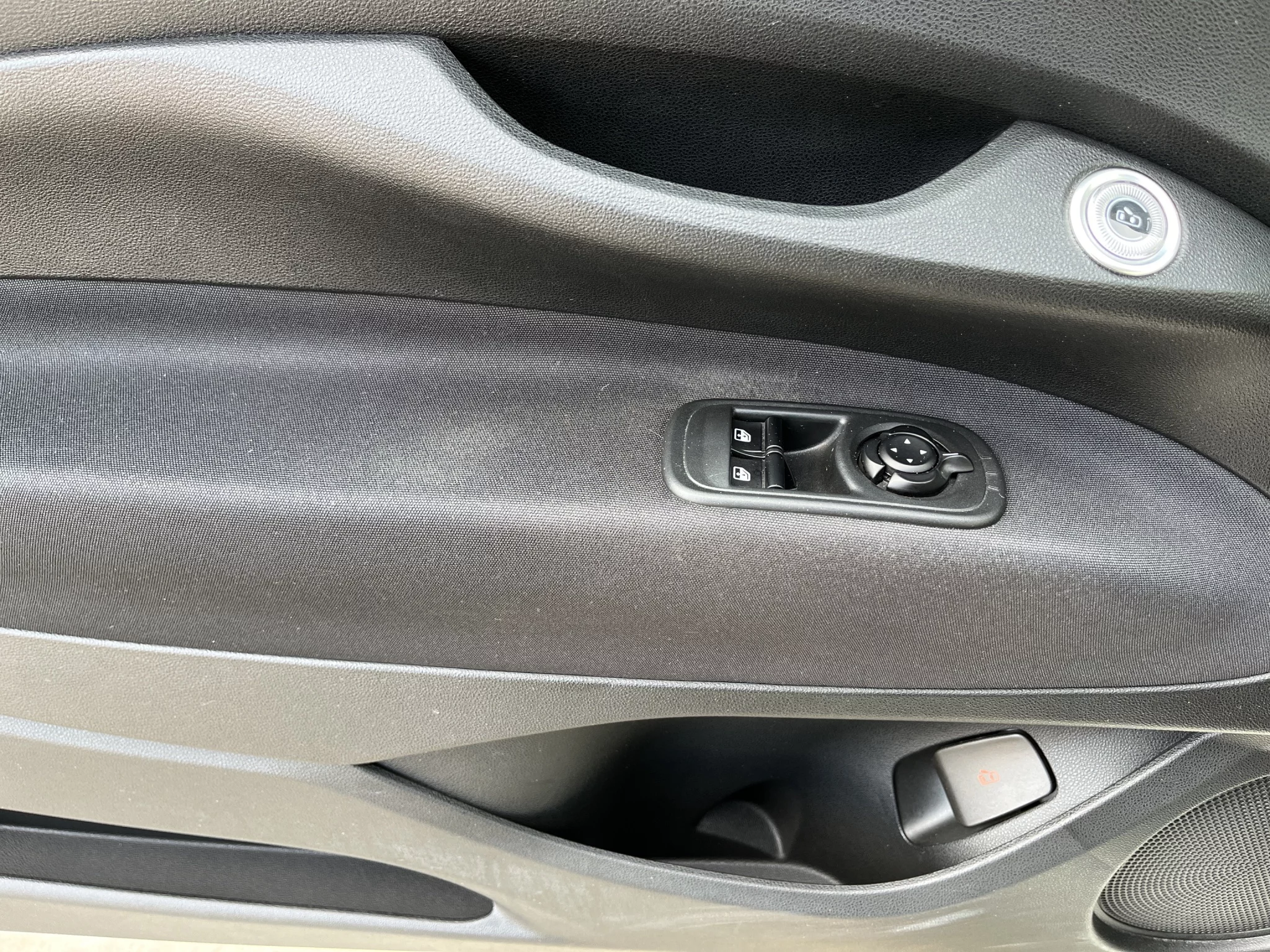 Fiat 500e 100% Elettrica RED 2021 — foto 11 di 19