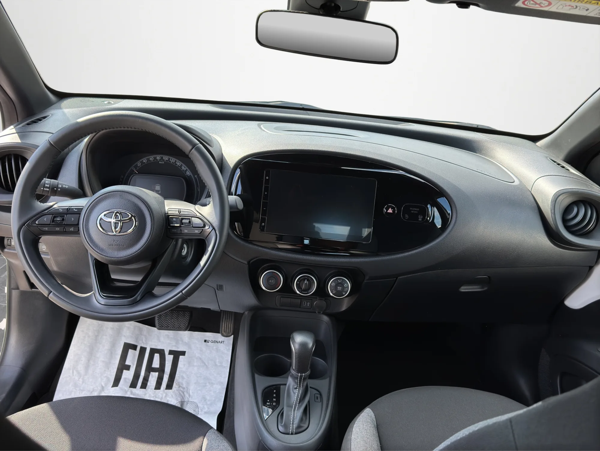 Toyota Aygo X 1.0 VVT-i 72 Cv. Active S-CVT 2024 — foto 14 di 22