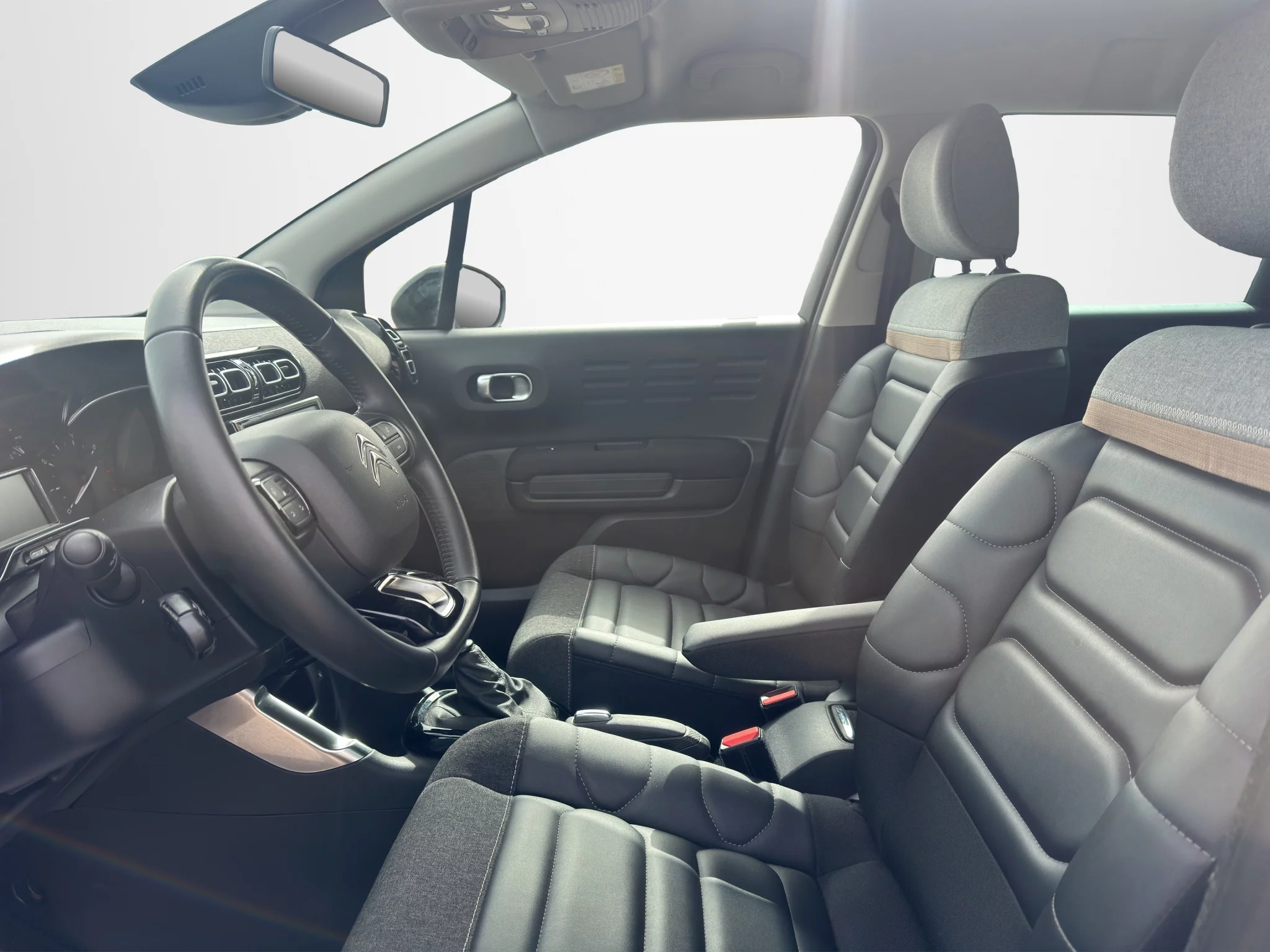 Citroën C3 AIRCROSS 1.5 BLUEHDI SHINE 2022 — foto 9 di 21