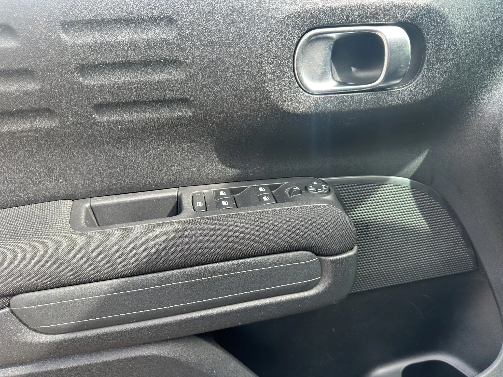 Citroën C3 AIRCROSS 1.5 BLUEHDI SHINE 2022 — foto 12 di 21
