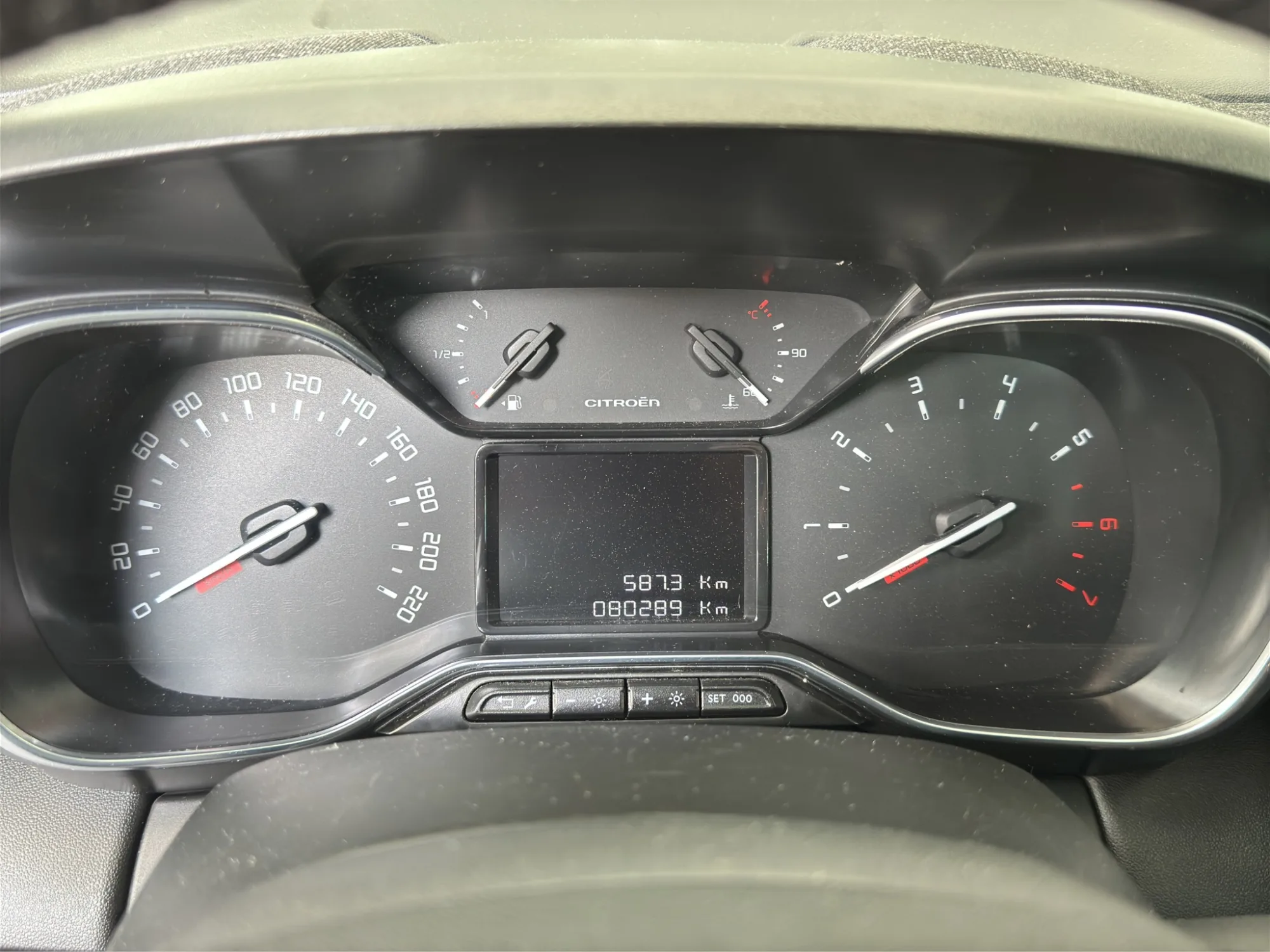 Citroën C3 AIR CROSS AIRCROSS 1.5 BLUEHDI SHINE 2022 — foto 11 di 19