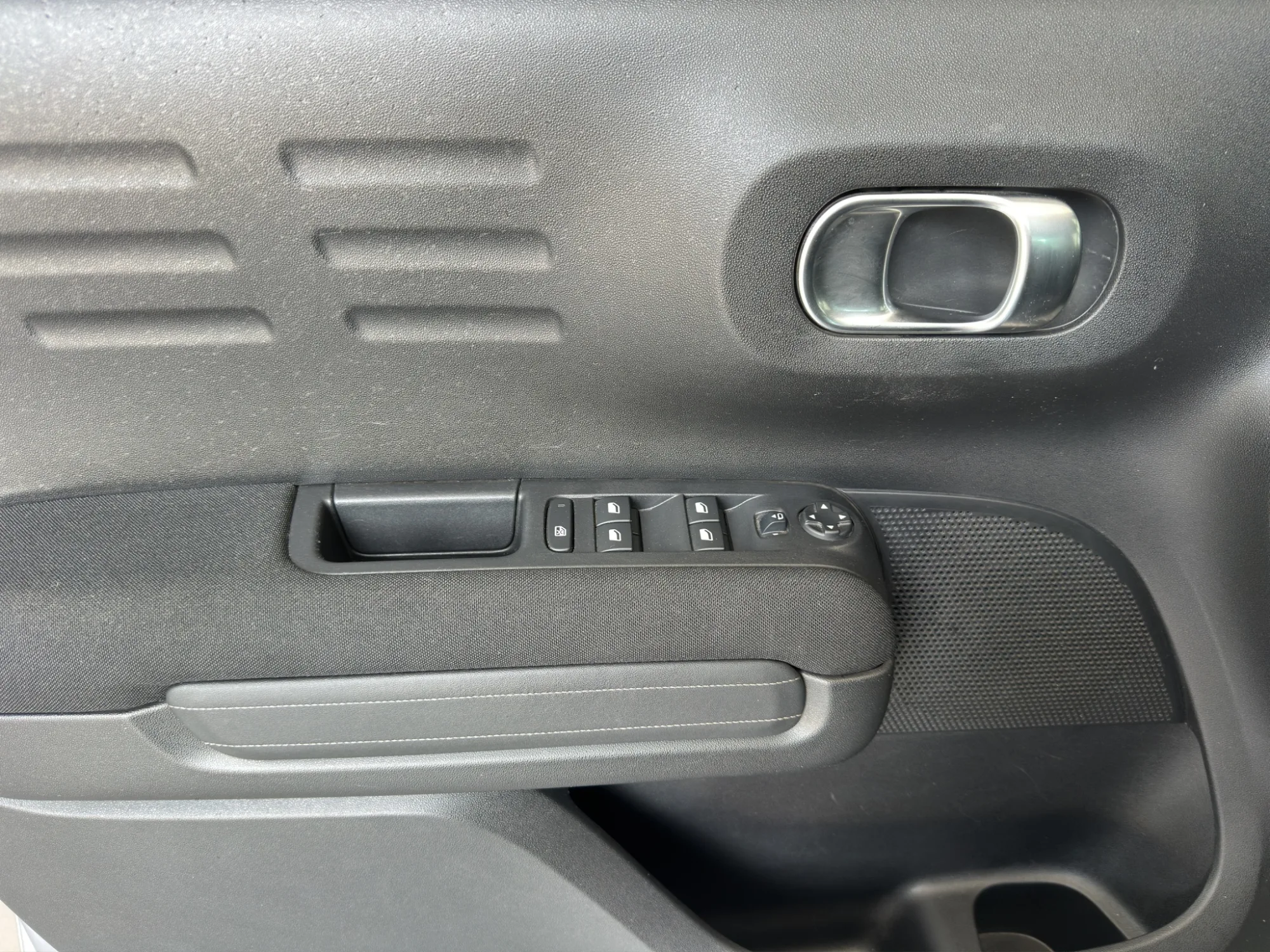 Citroën C3 AIR CROSS AIRCROSS 1.5 BLUEHDI SHINE 2022 — foto 12 di 19