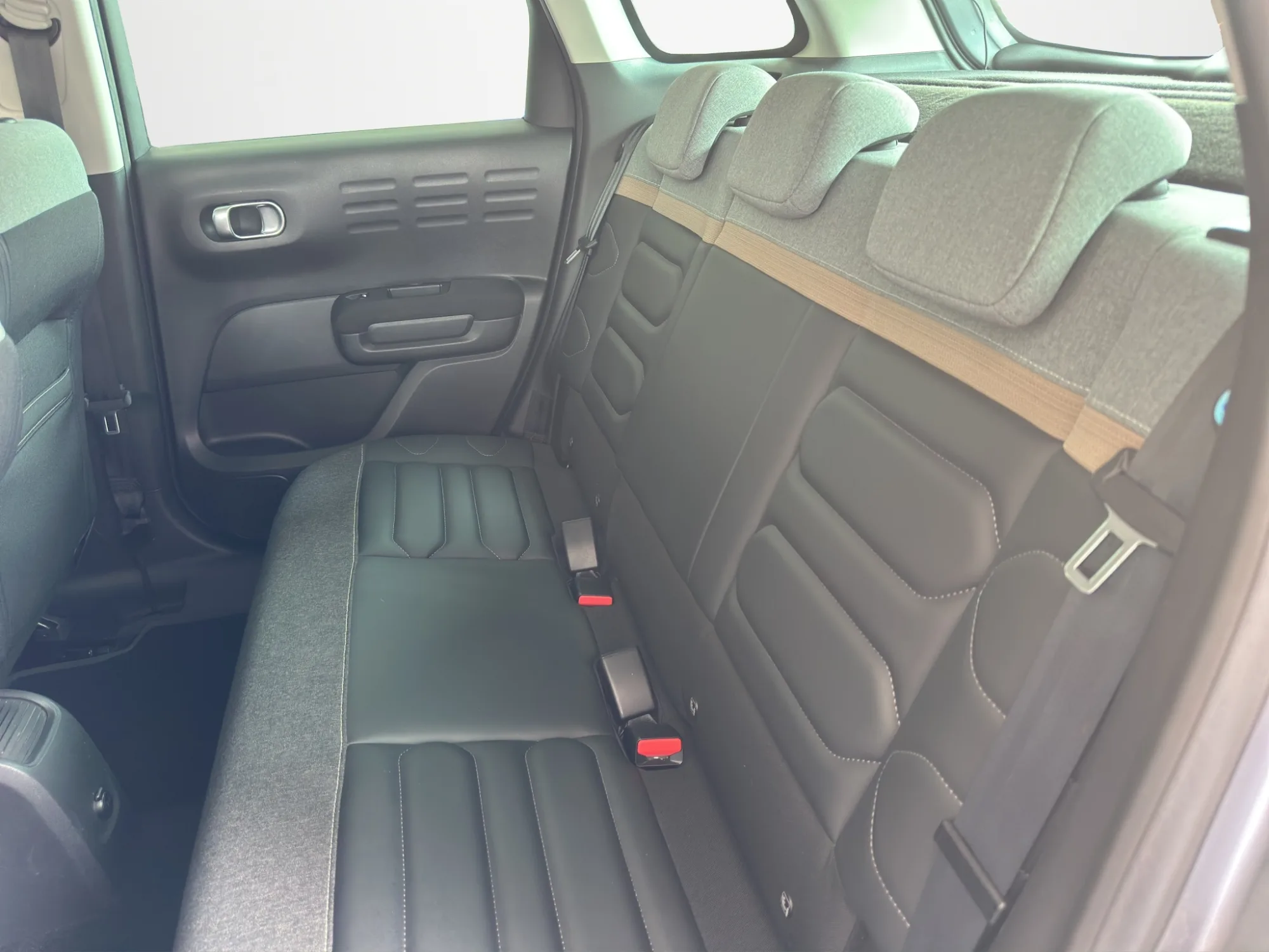 Citroën C3 AIR CROSS AIRCROSS 1.5 BLUEHDI SHINE 2022 — foto 13 di 19