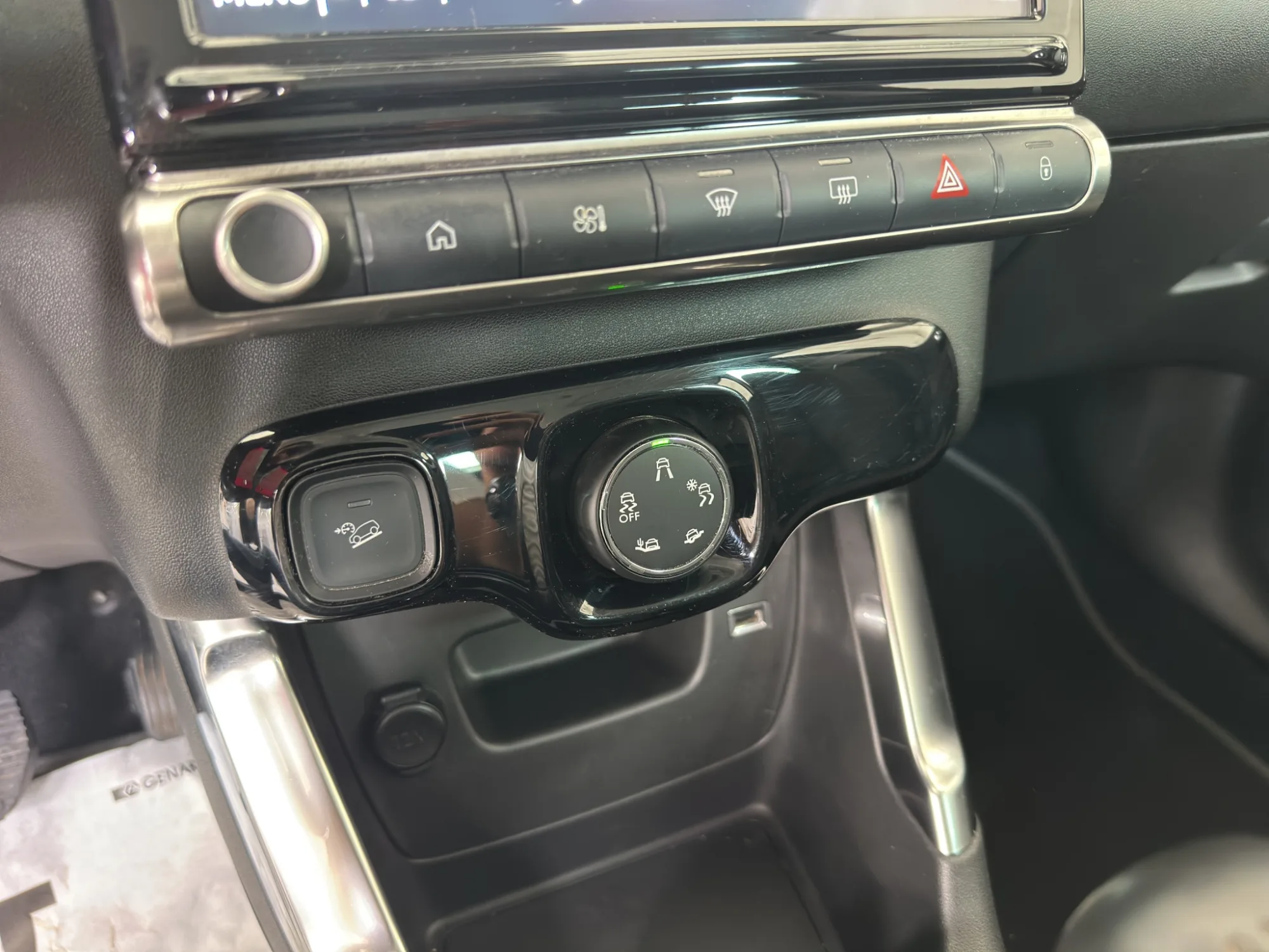 Citroën C3 AIR CROSS AIRCROSS 1.5 BLUEHDI SHINE 2022 — foto 16 di 19