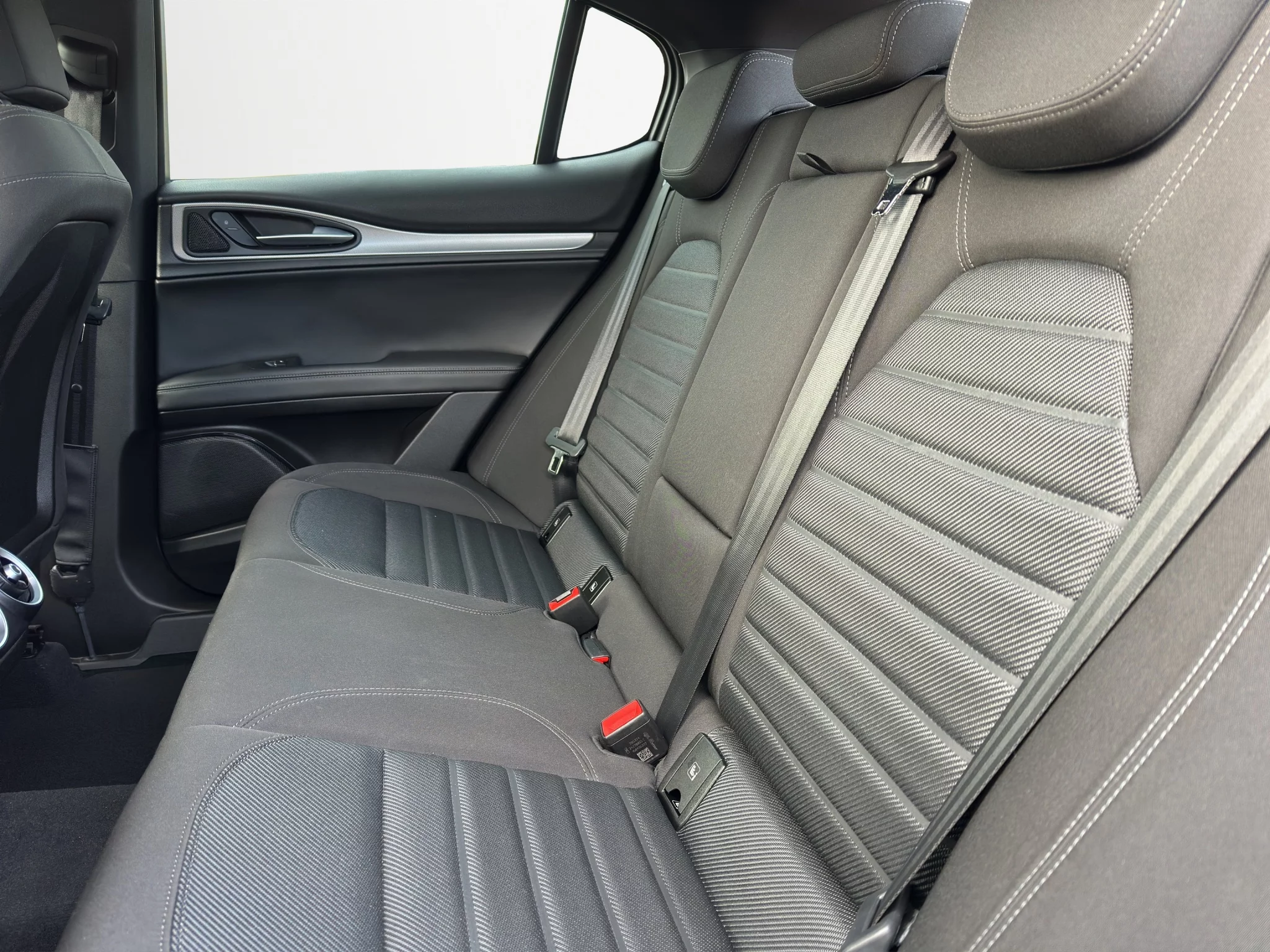 Alfa Romeo Stelvio 2.2 TURBO DIESEL VELOCE AT8 Q4 2024 — foto 13 di 23