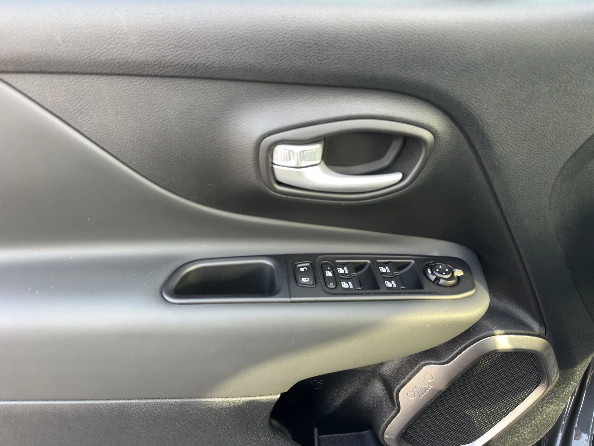 Jeep Renegade 1.0 T3 LIMITED 2023 — foto 12 di 20