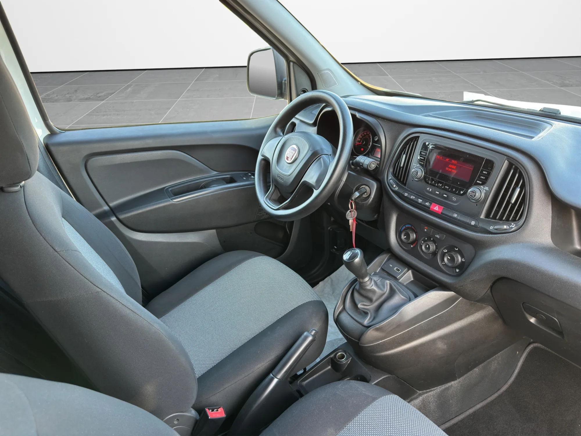 Fiat Doblò 1.3 MJT PASSO CORTO BUSINESS 2020 — foto 17 di 21