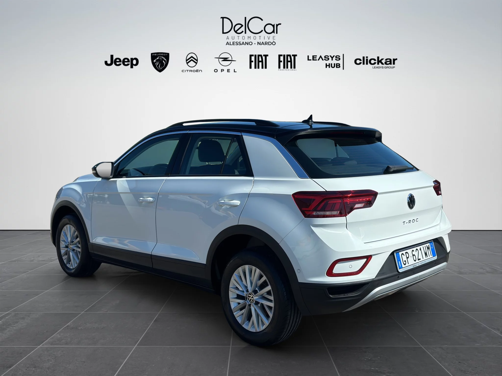 Volkswagen T-Roc 1.0 TSI LIFE 2023 — foto 4 di 20