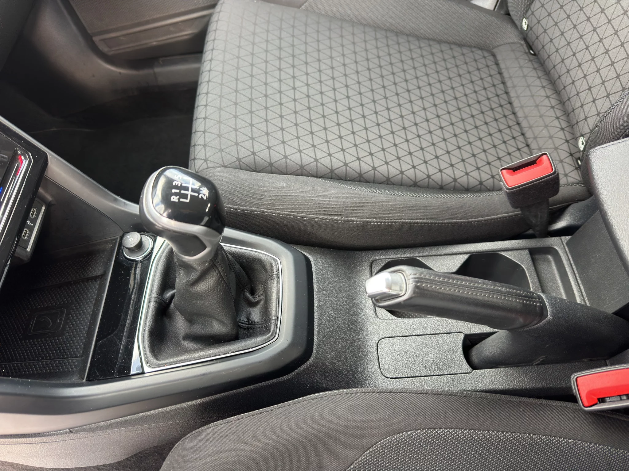 Volkswagen T-Cross 1.0 STYLE 2022 — foto 15 di 18