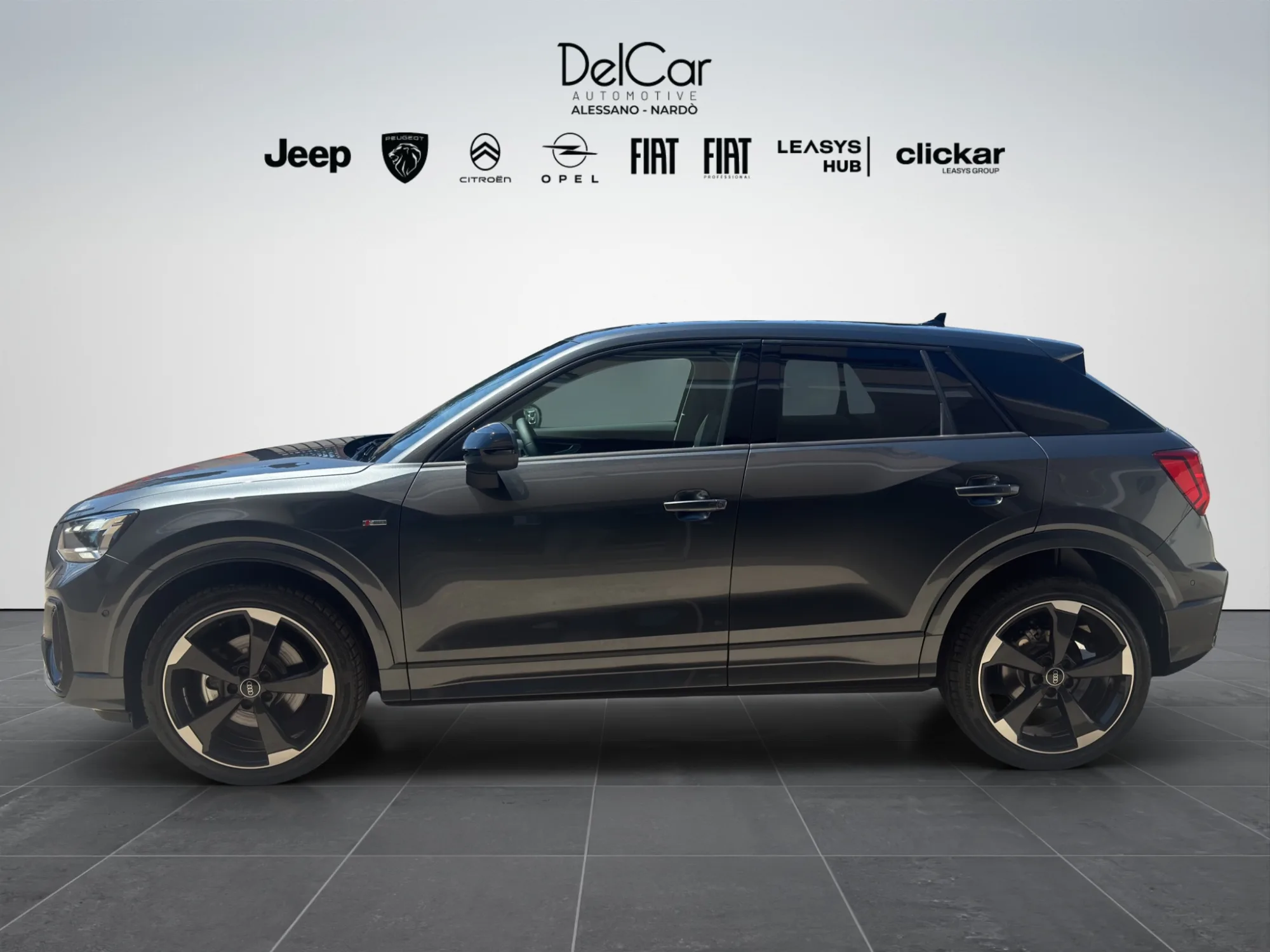 Audi Q2 30 2.0 TDI Identity Black 2025 — foto 3 di 18