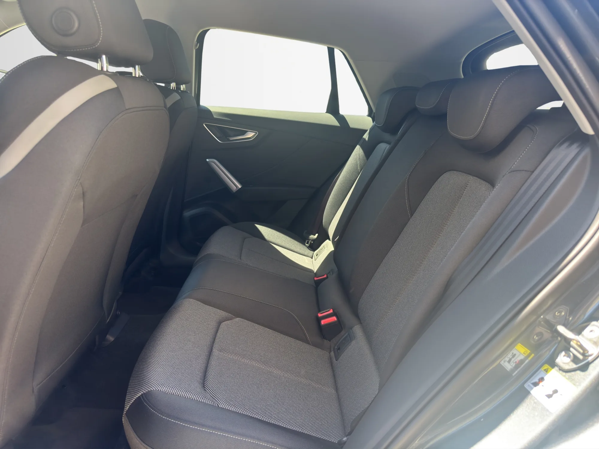 Audi Q2 30 2.0 TDI Identity Black 2025 — foto 13 di 18