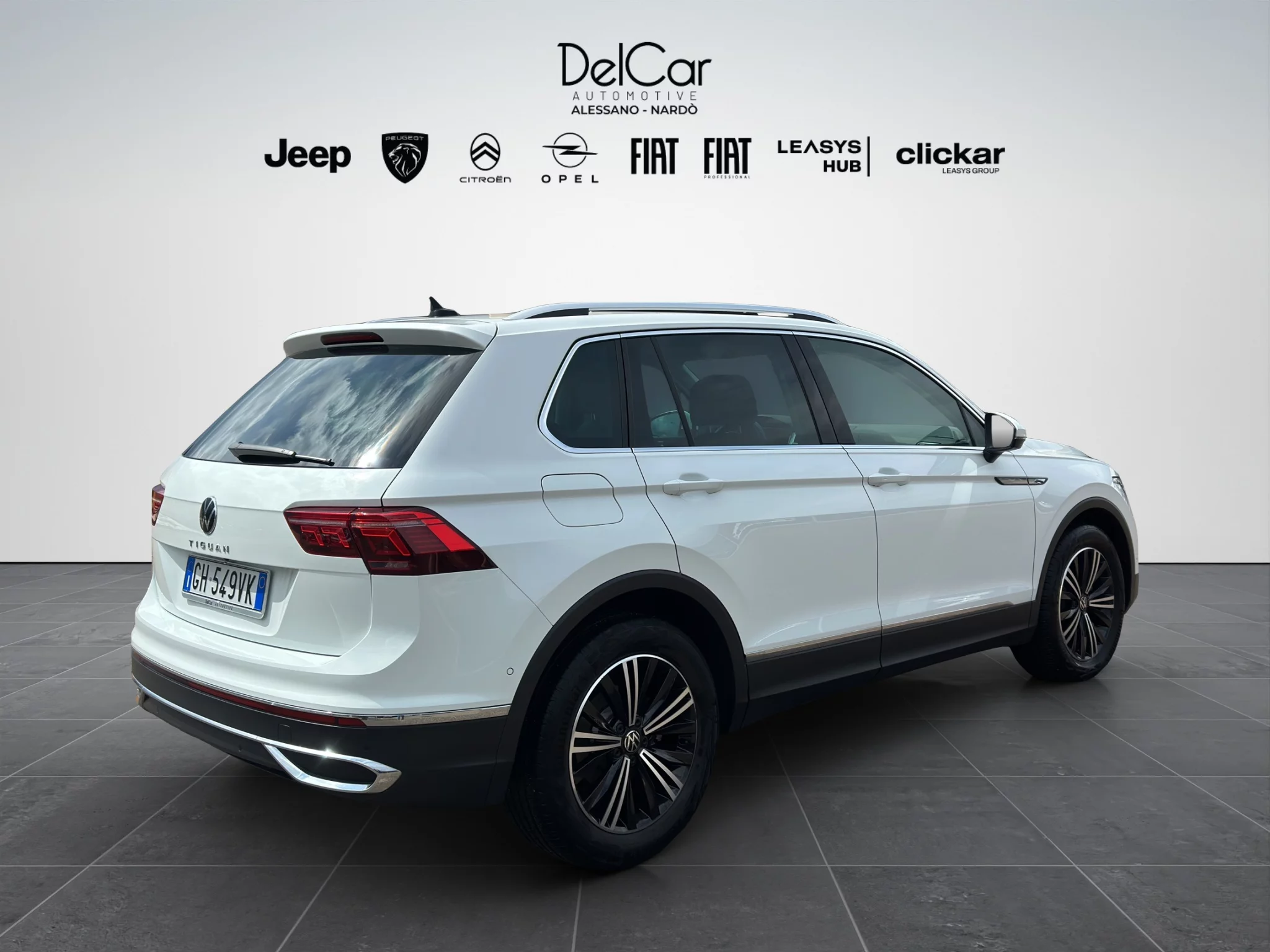 Volkswagen Tiguan 2.0 TDI DSG ELEGANCE 2022 — foto 6 di 24