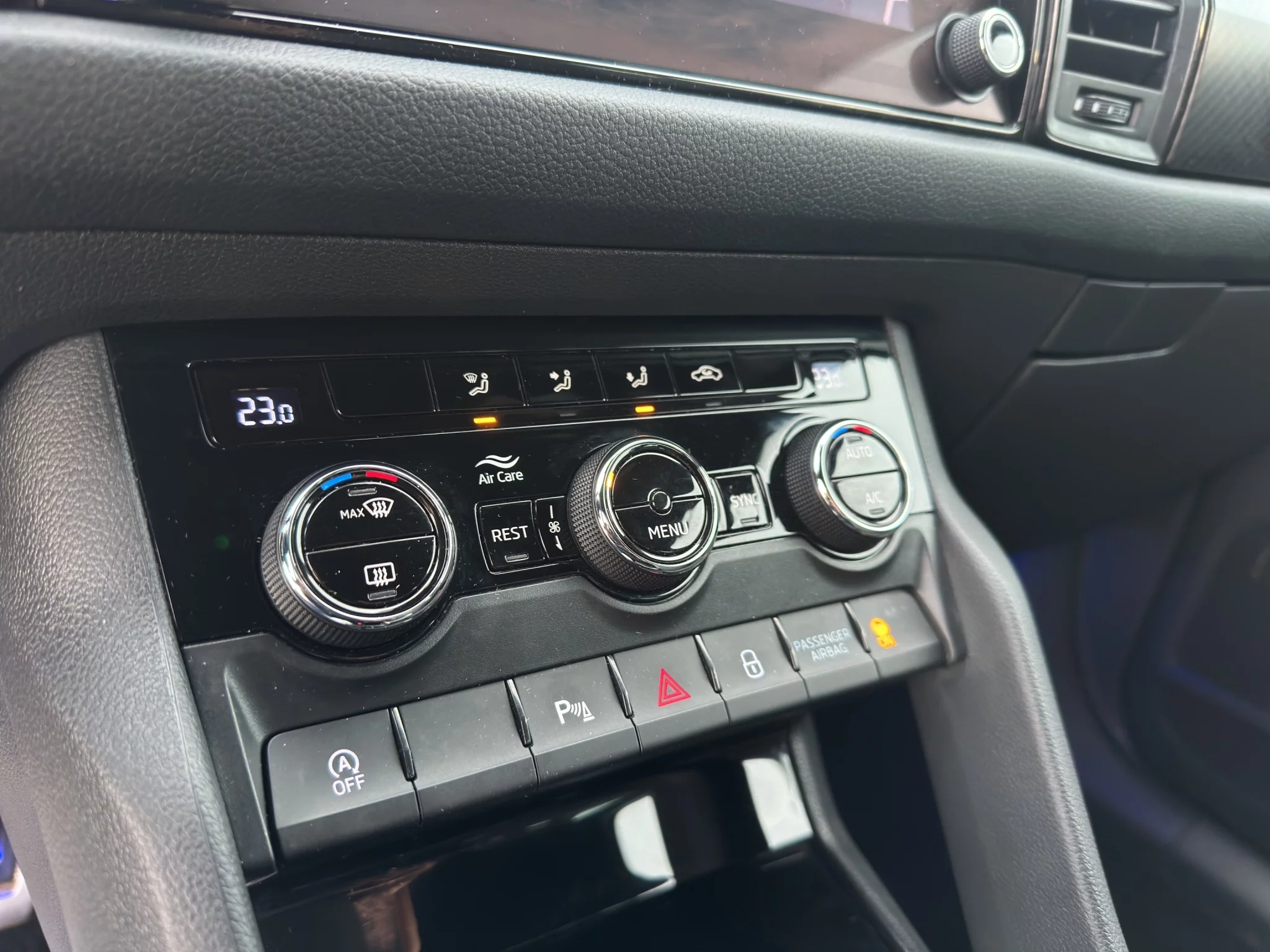 Skoda Kodiaq 2.0 TDI 4X4 DSG SPORTLINE 2023 — foto 16 di 23