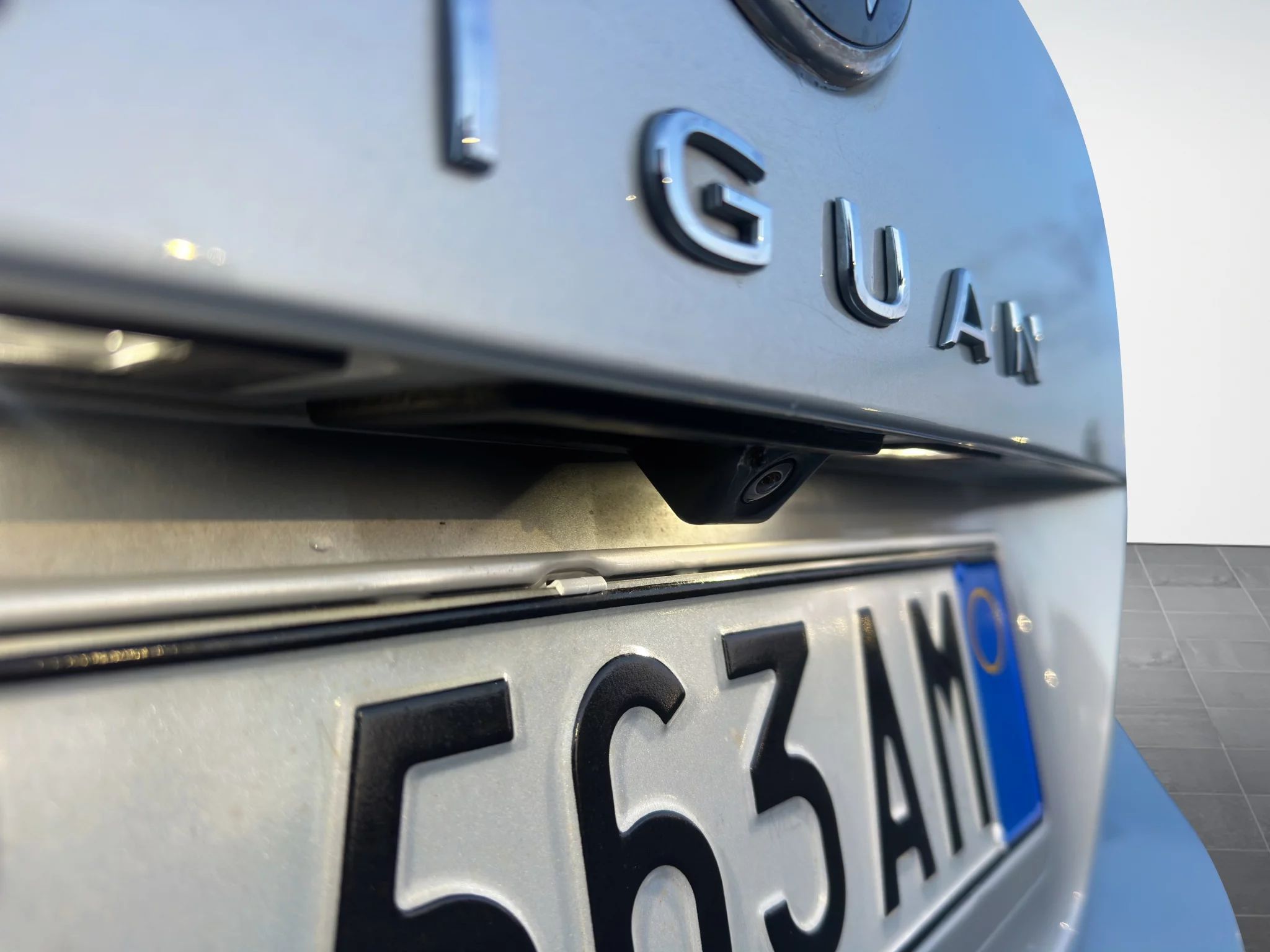 Volkswagen Tiguan 2.0 TDI LIFE 2021 — foto 22 di 23