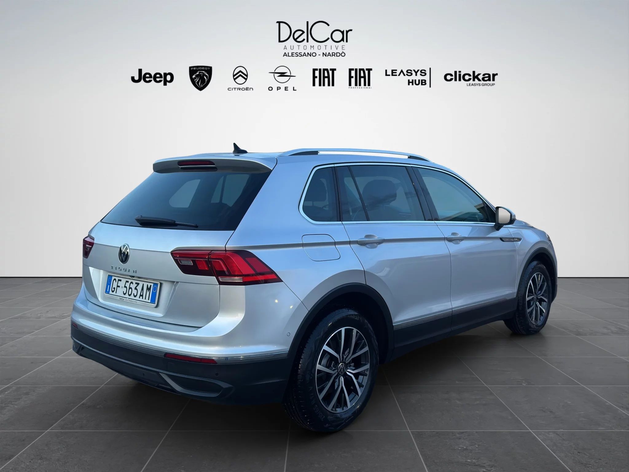 Volkswagen Tiguan 2.0 TDI LIFE 2021 — foto 6 di 23