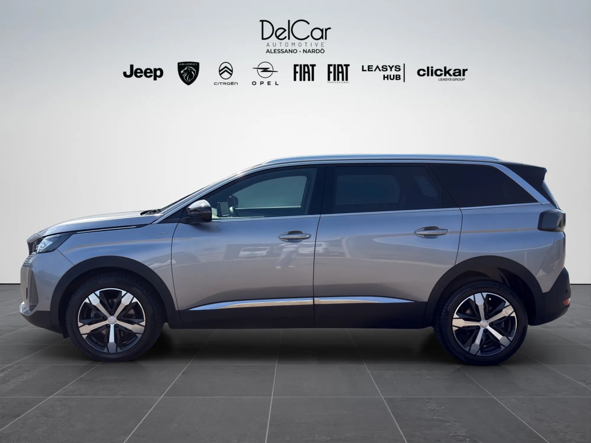 Peugeot 5008 1.5 130 Cv. BlueHDI EAT8 GT Pack 2023 — foto 3 di 18