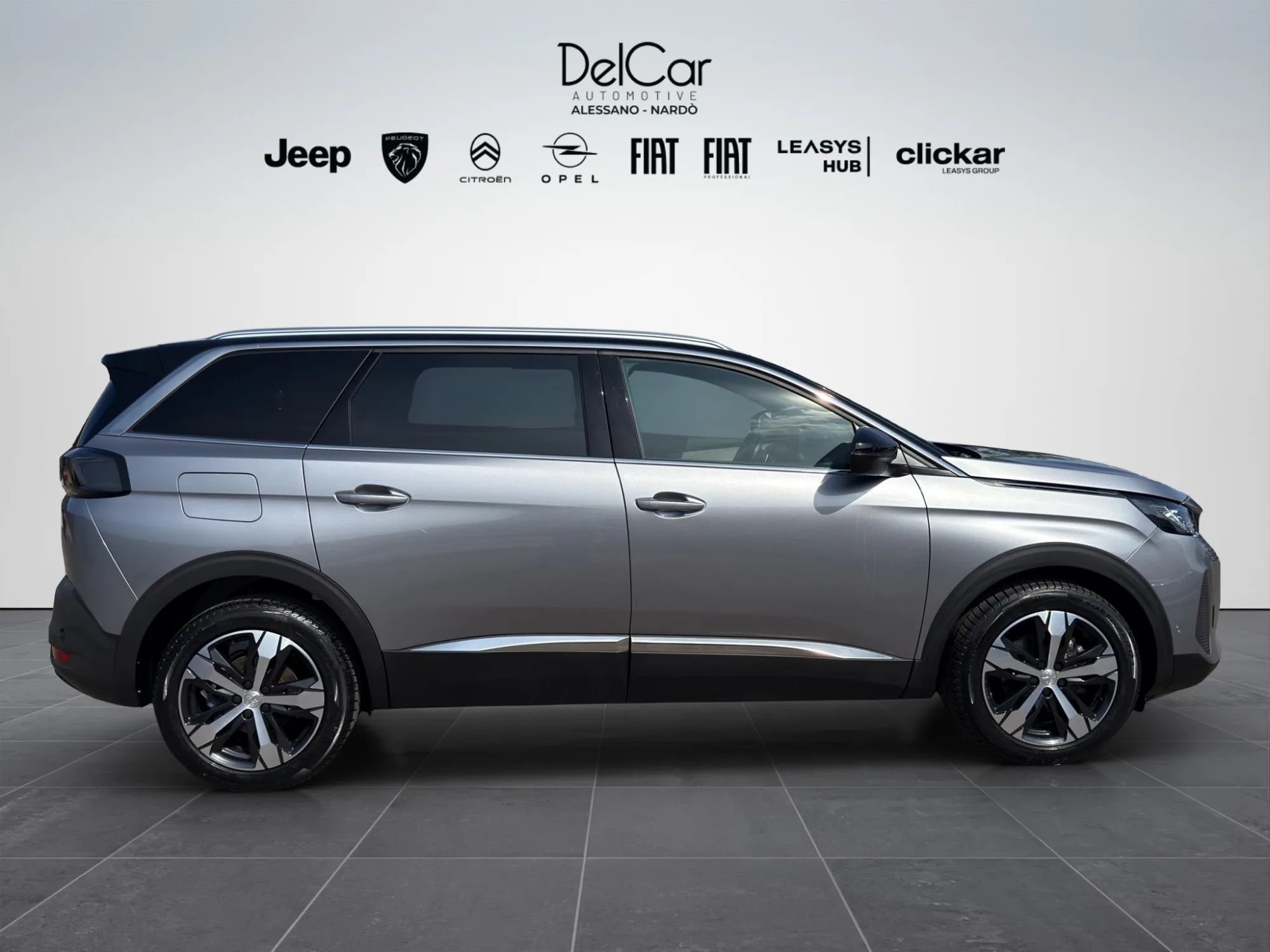 Peugeot 5008 1.5 130 Cv. BlueHDI EAT8 GT Pack 2023 — foto 7 di 18