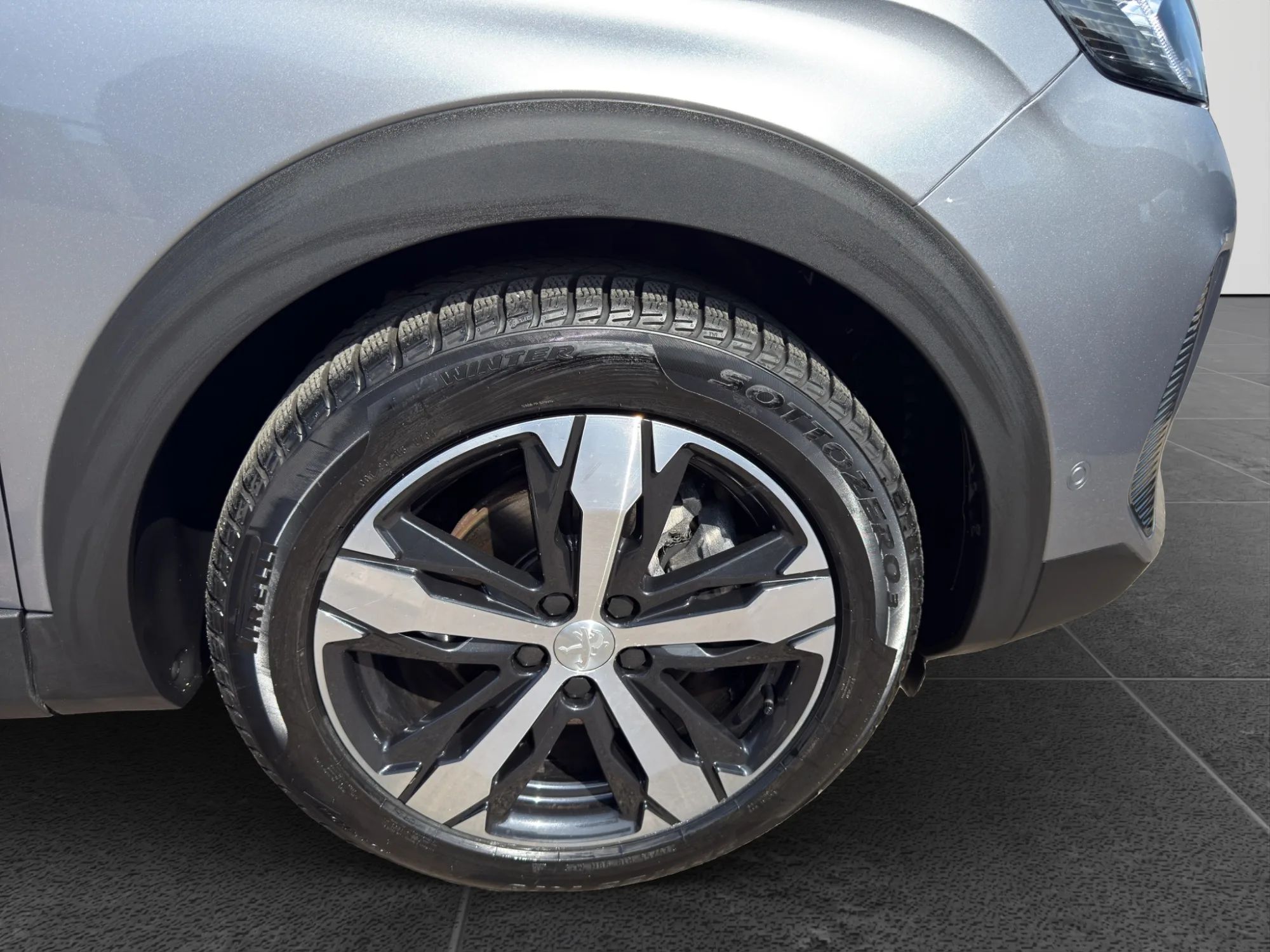 Peugeot 5008 1.5 130 Cv. BlueHDI EAT8 GT Pack 2023 — foto 18 di 18