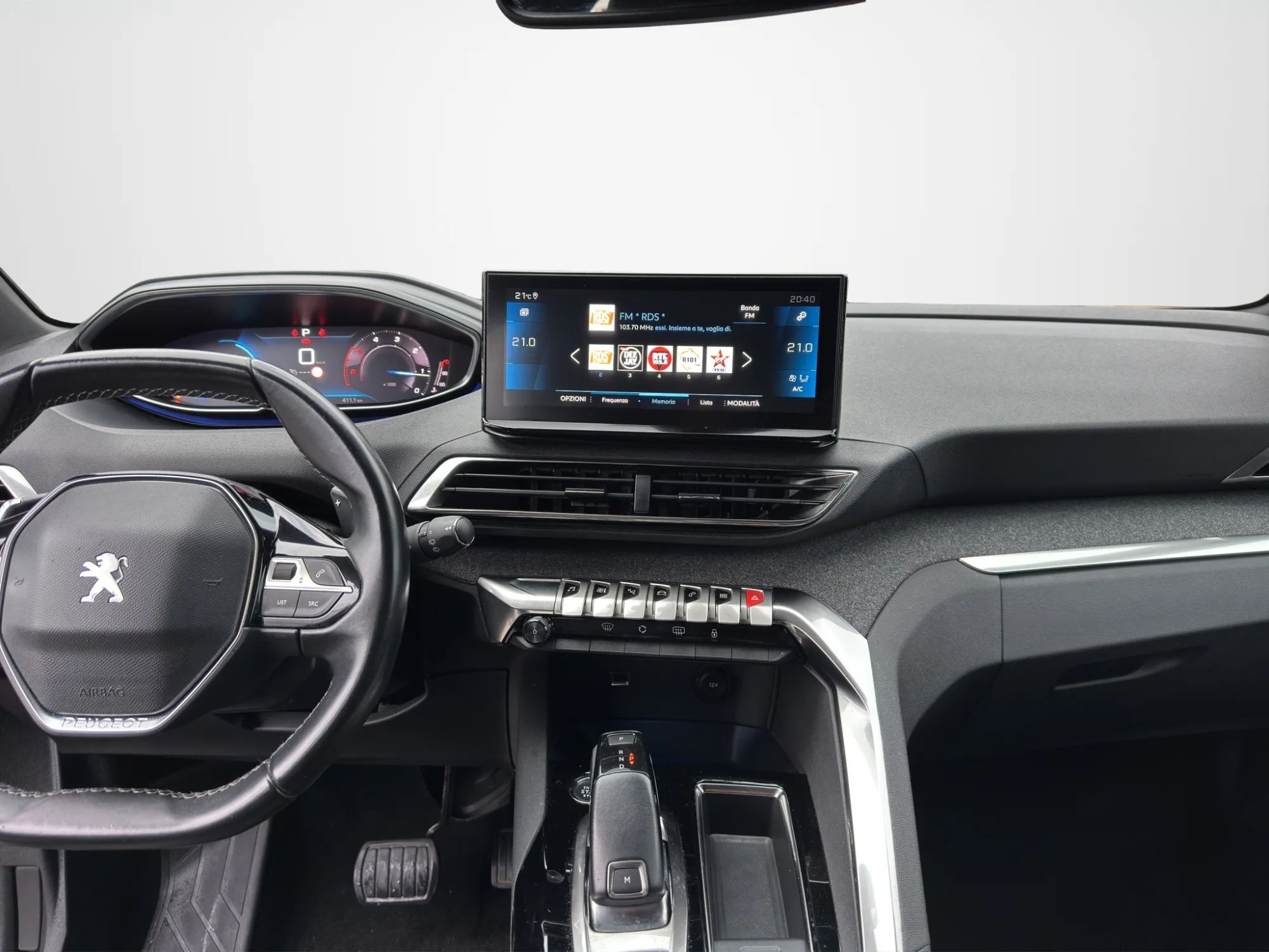 Peugeot 3008 1.5 BlueHDI 130 Cv. EAT8 Allure 2023 — foto 14 di 21